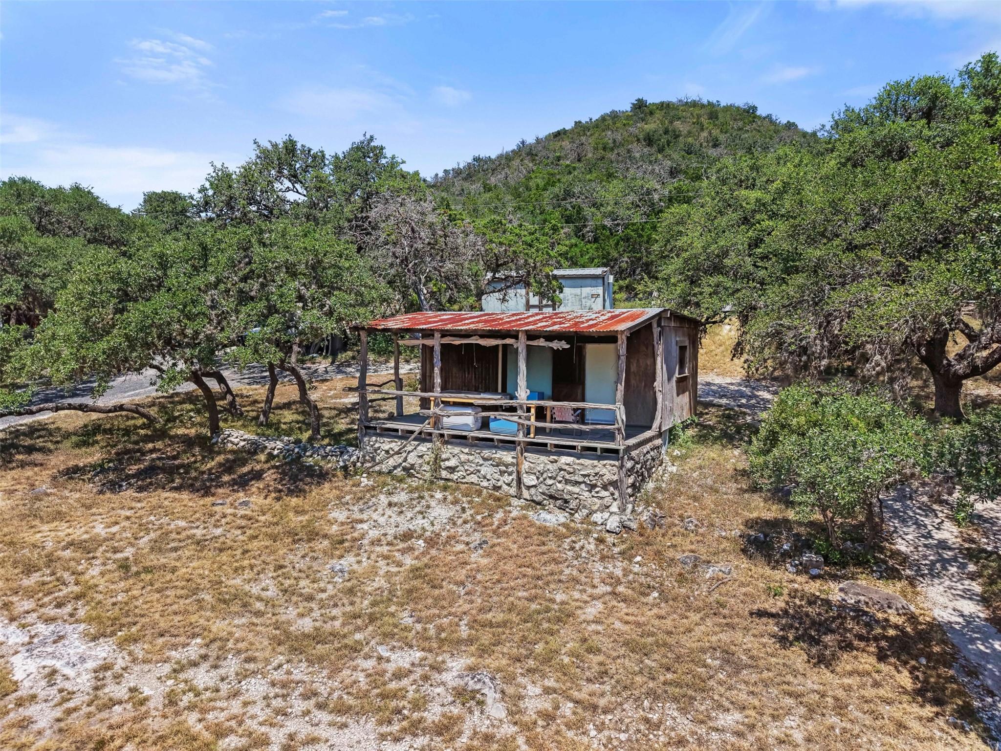 main property photo 39