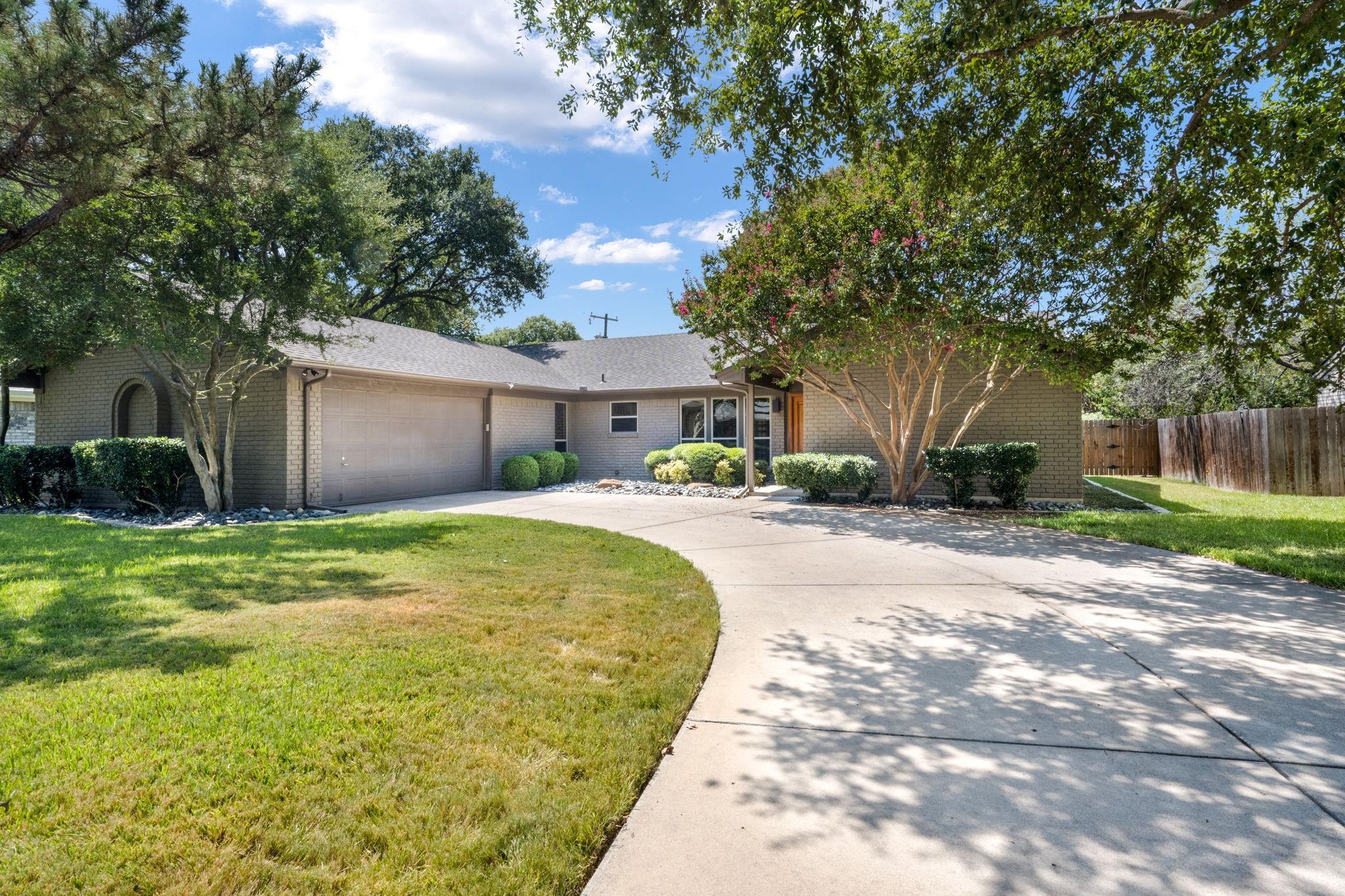 main property photo 2