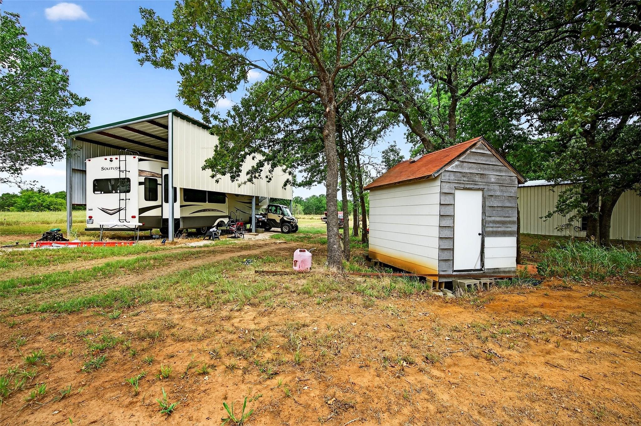 main property photo 18