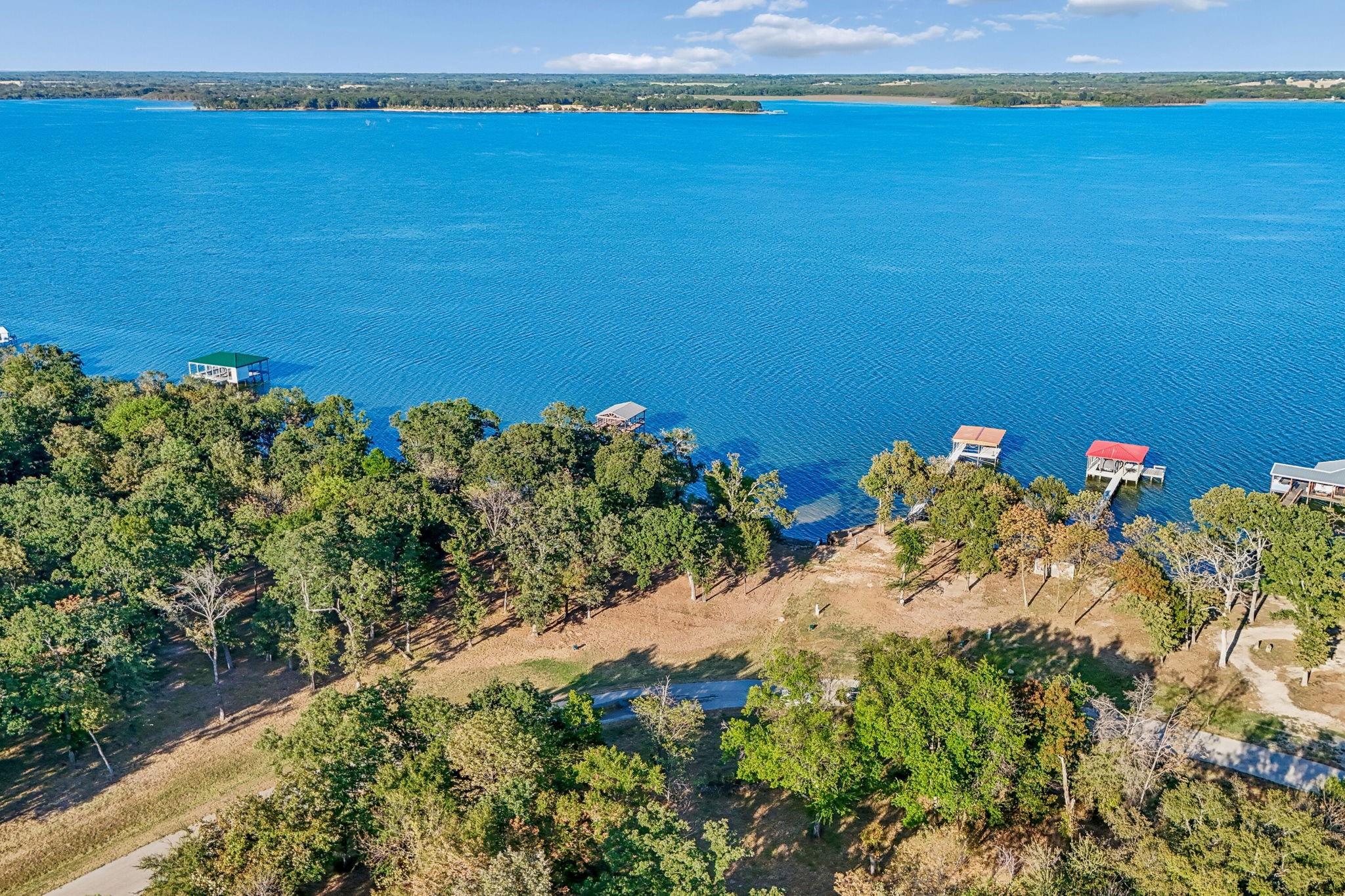 main property photo 9