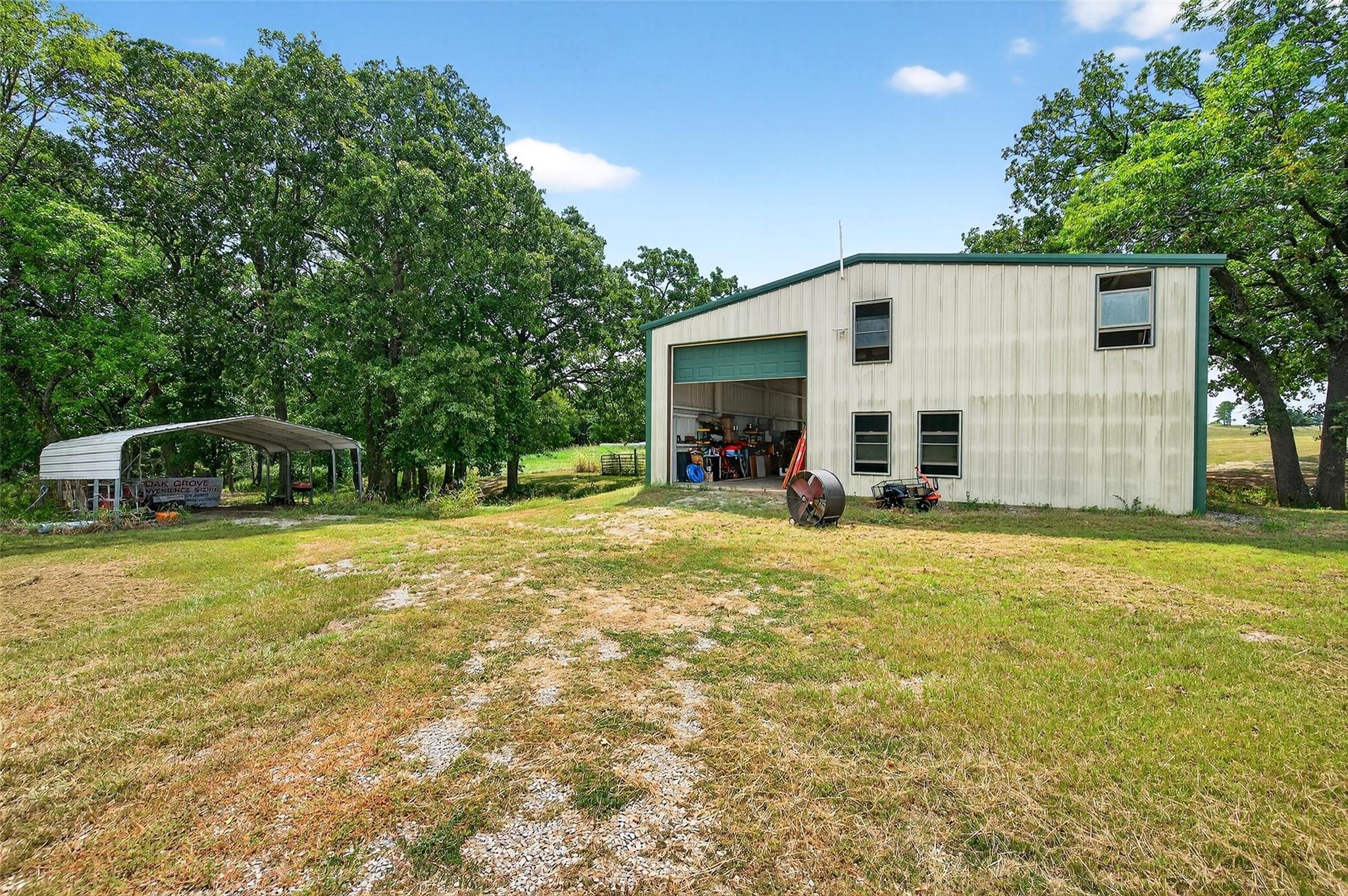 main property photo 14