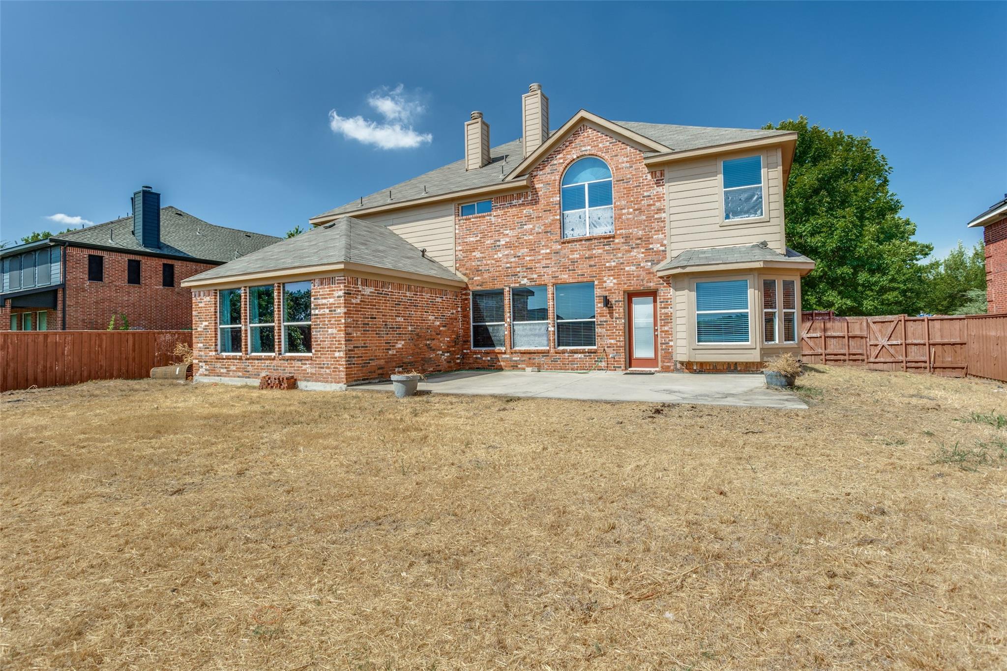 main property photo 23