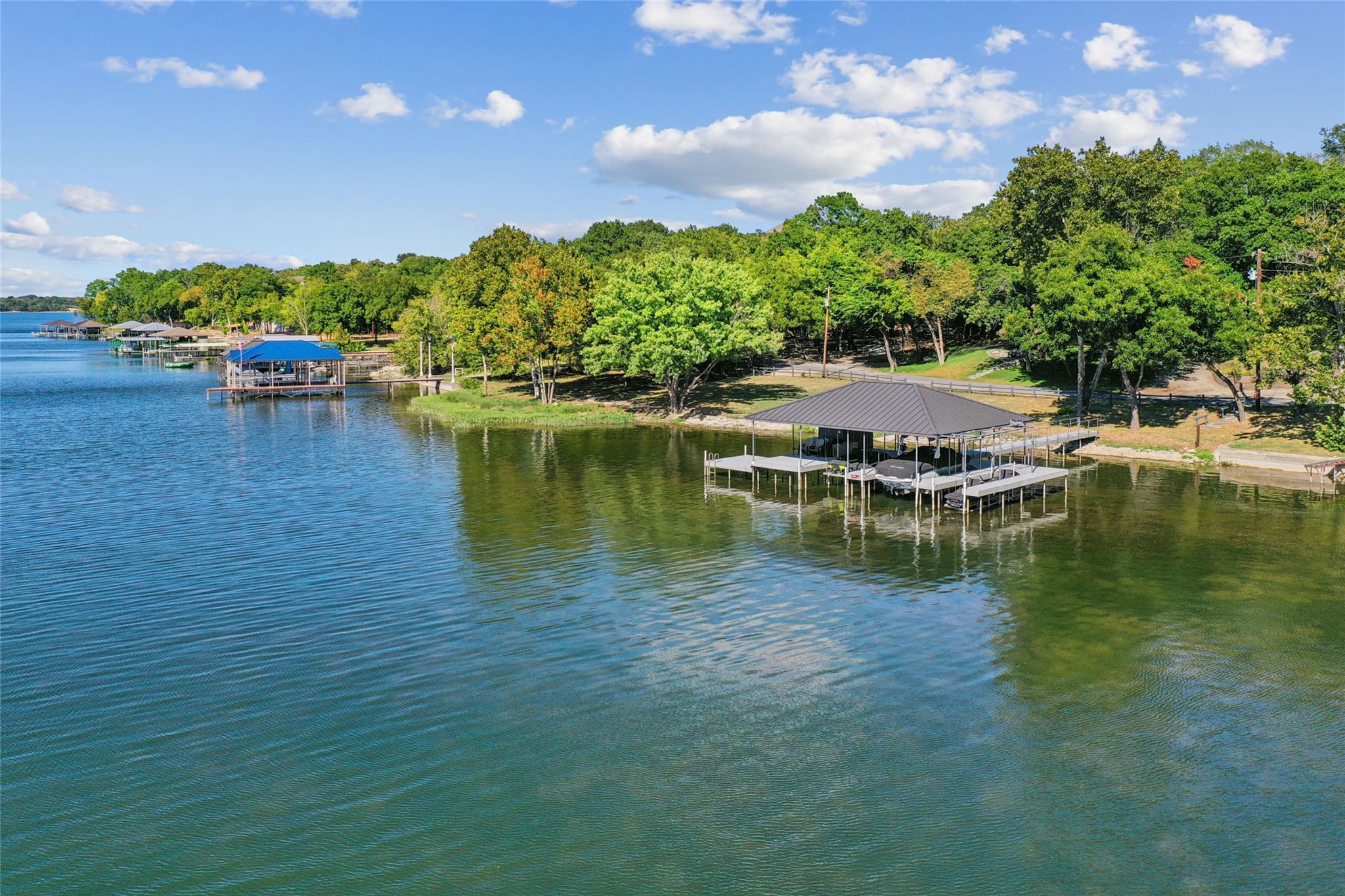 main property photo 25