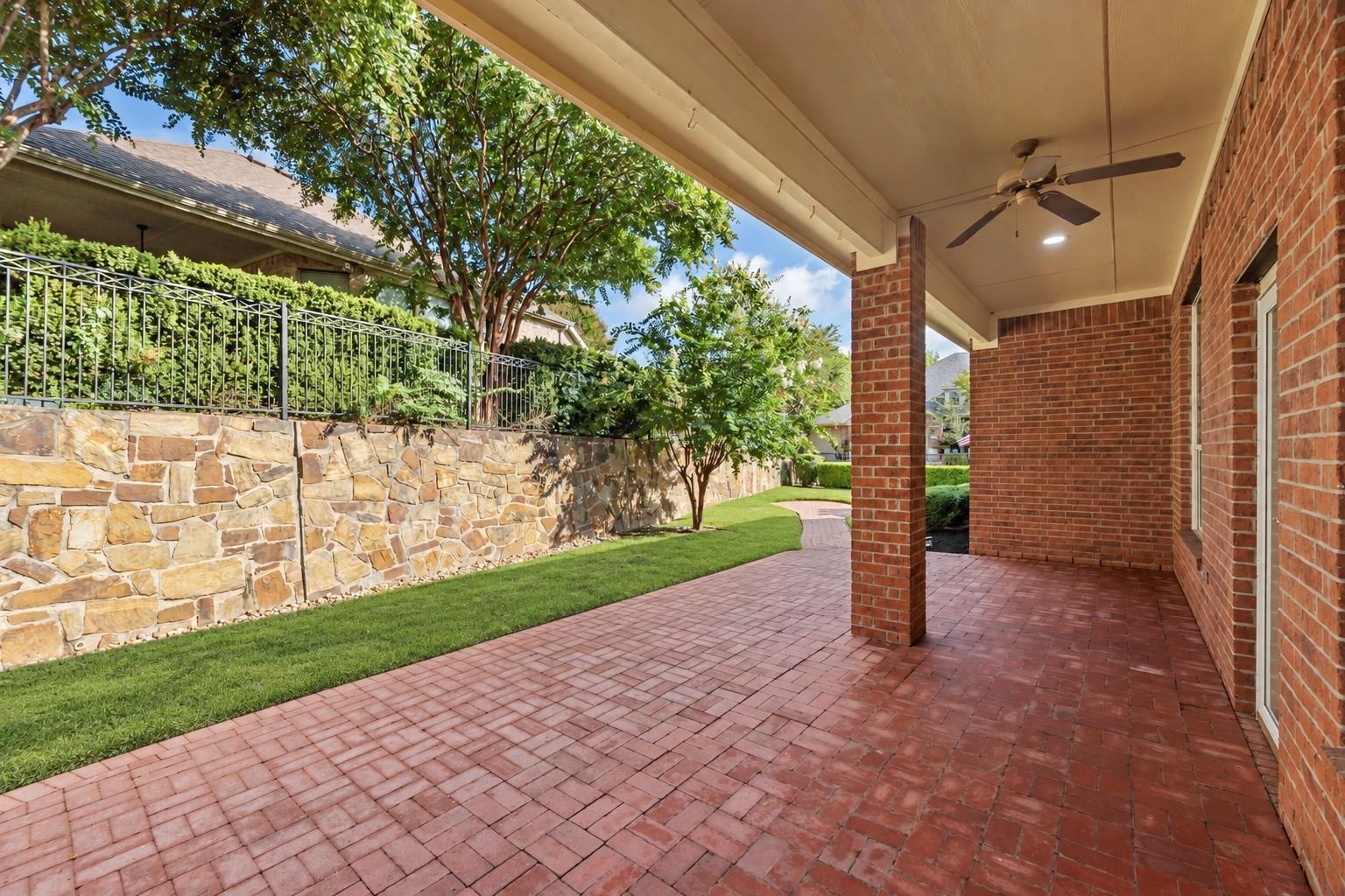main property photo 21