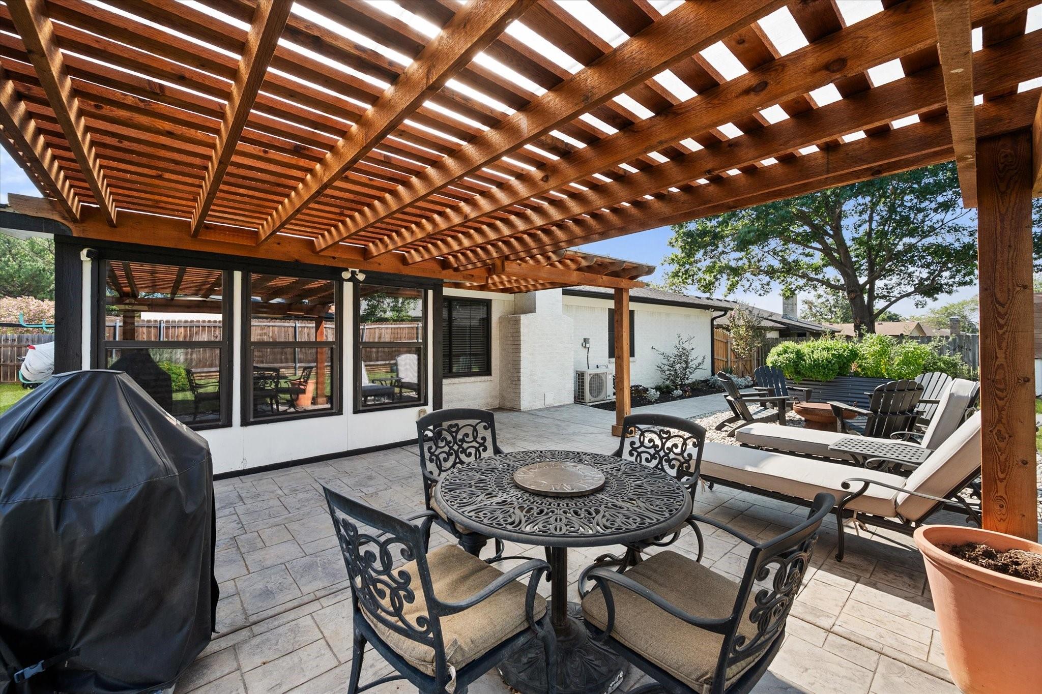 main property photo 32