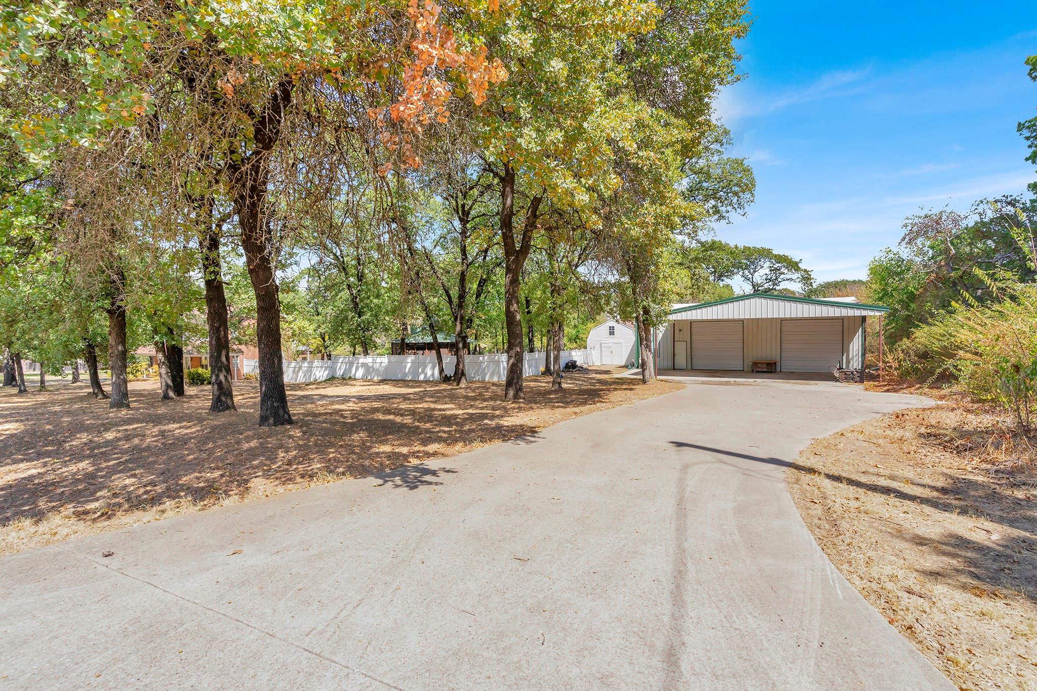 main property photo 32