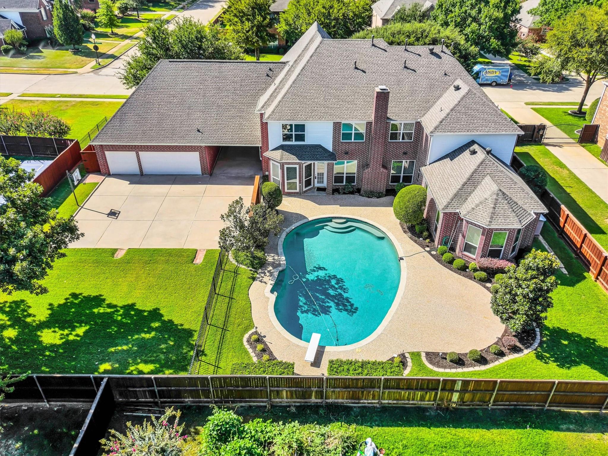 main property photo 39
