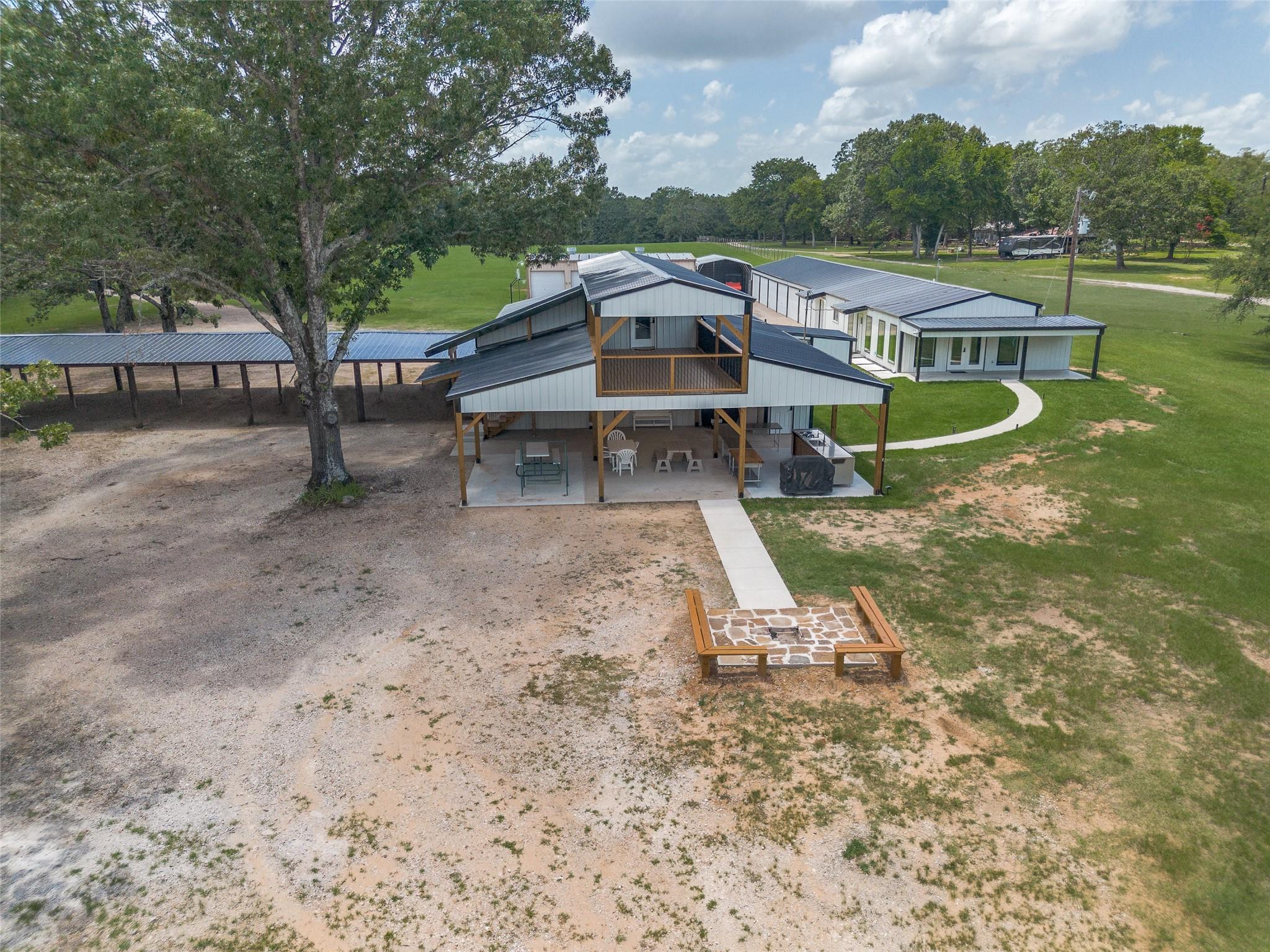 main property photo 38