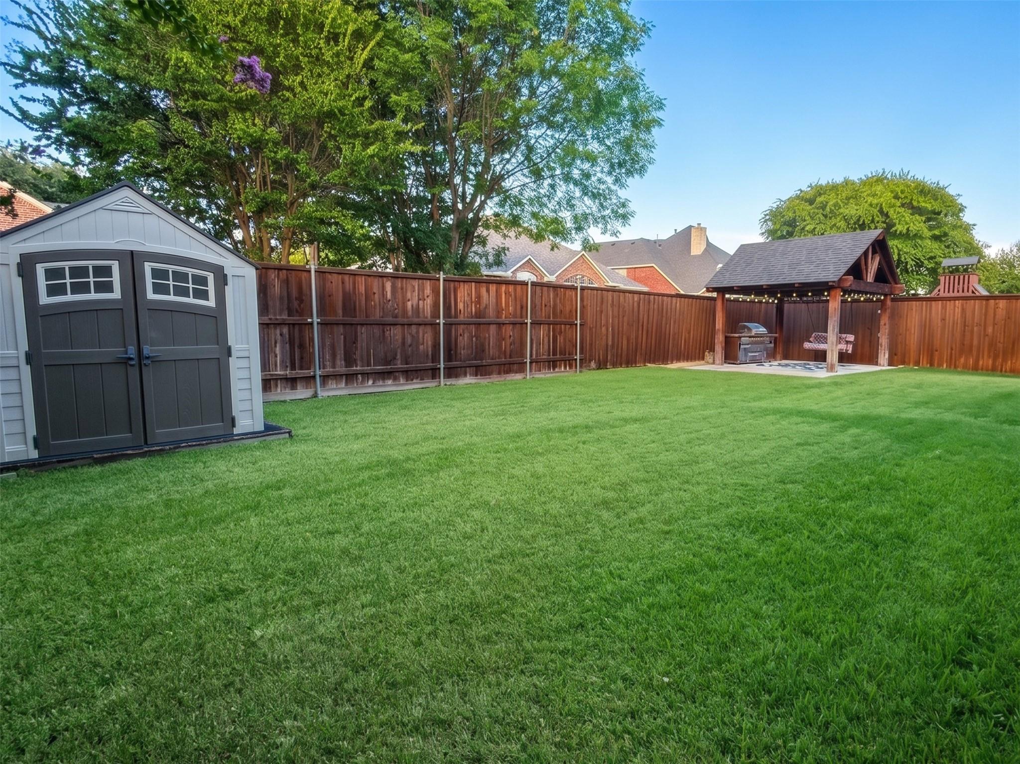 main property photo 18