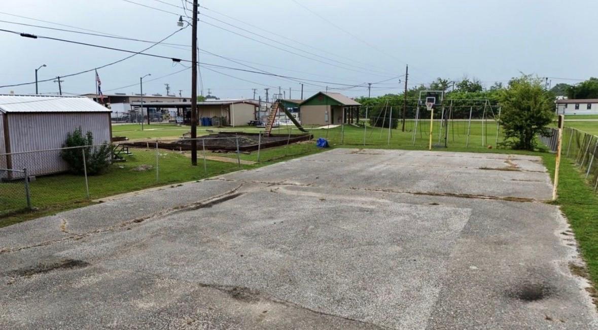 main property photo 22