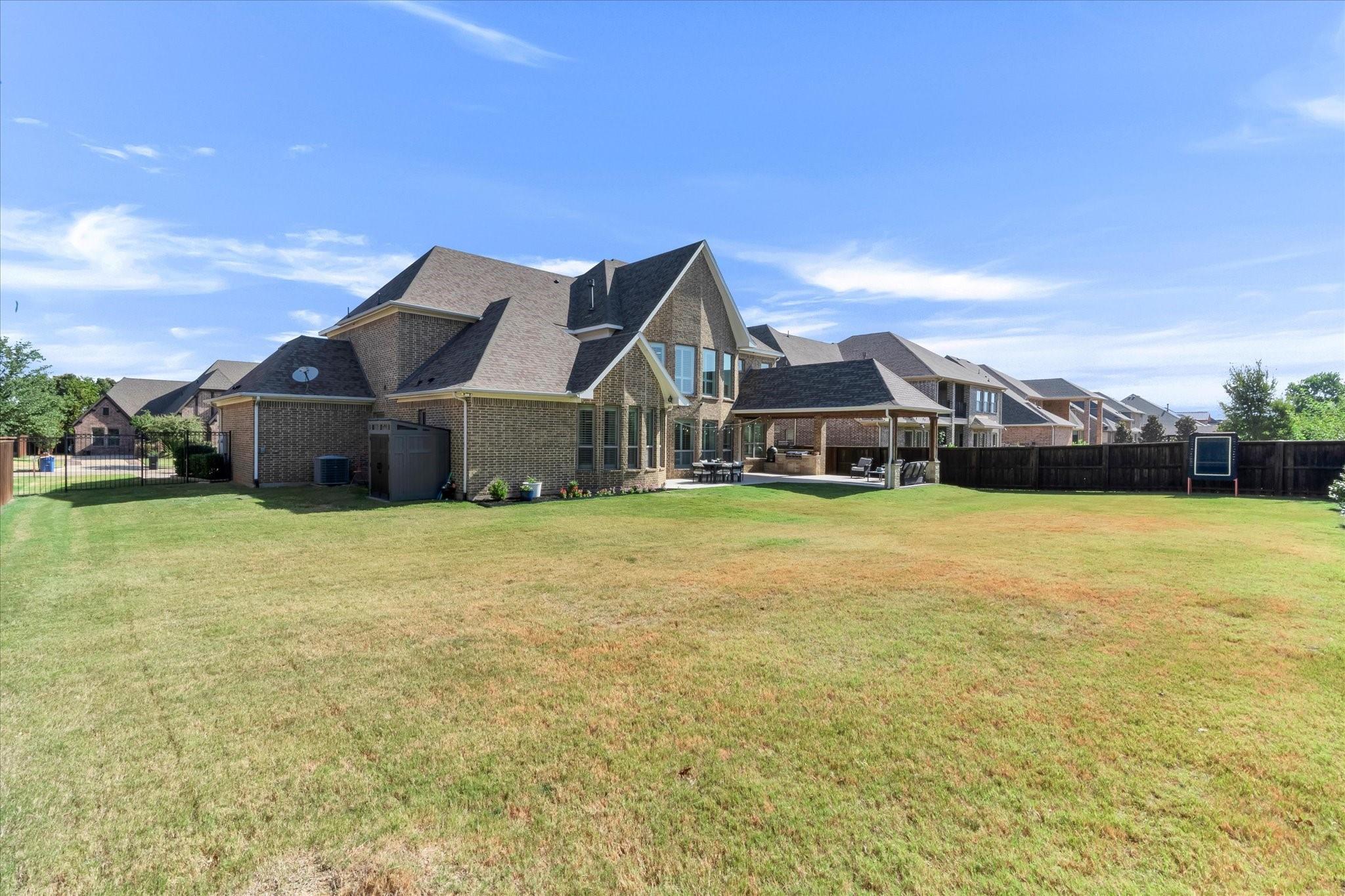 main property photo 4