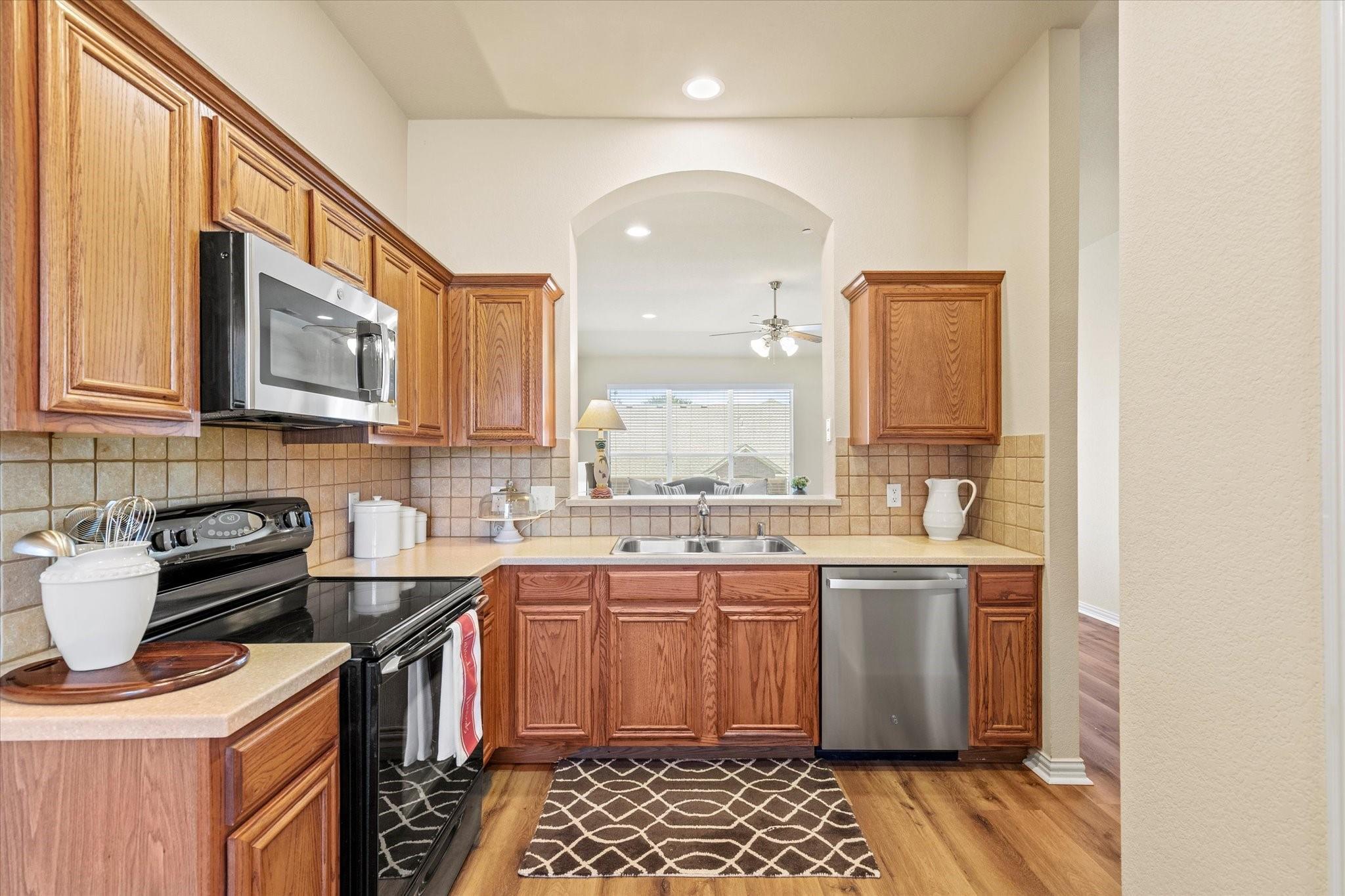 main property photo 11