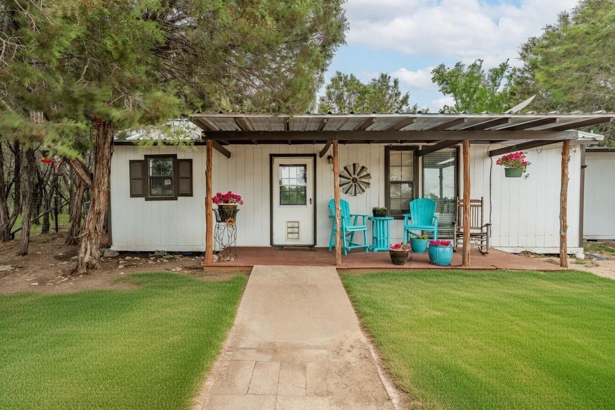 main property photo 3