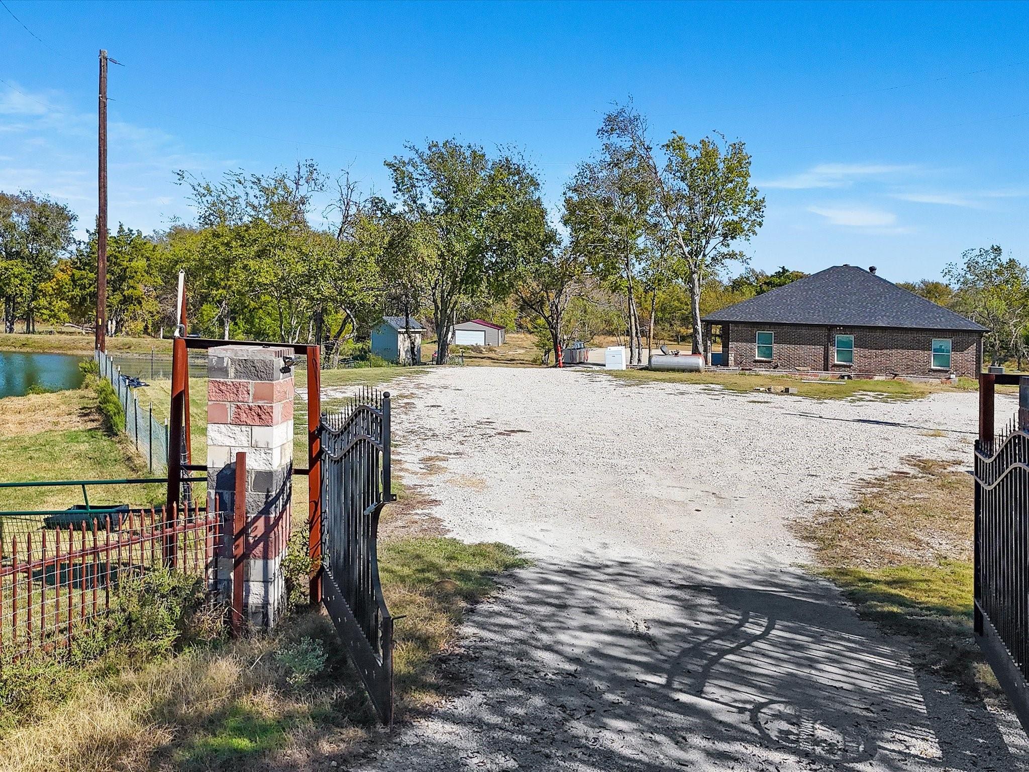 main property photo 21