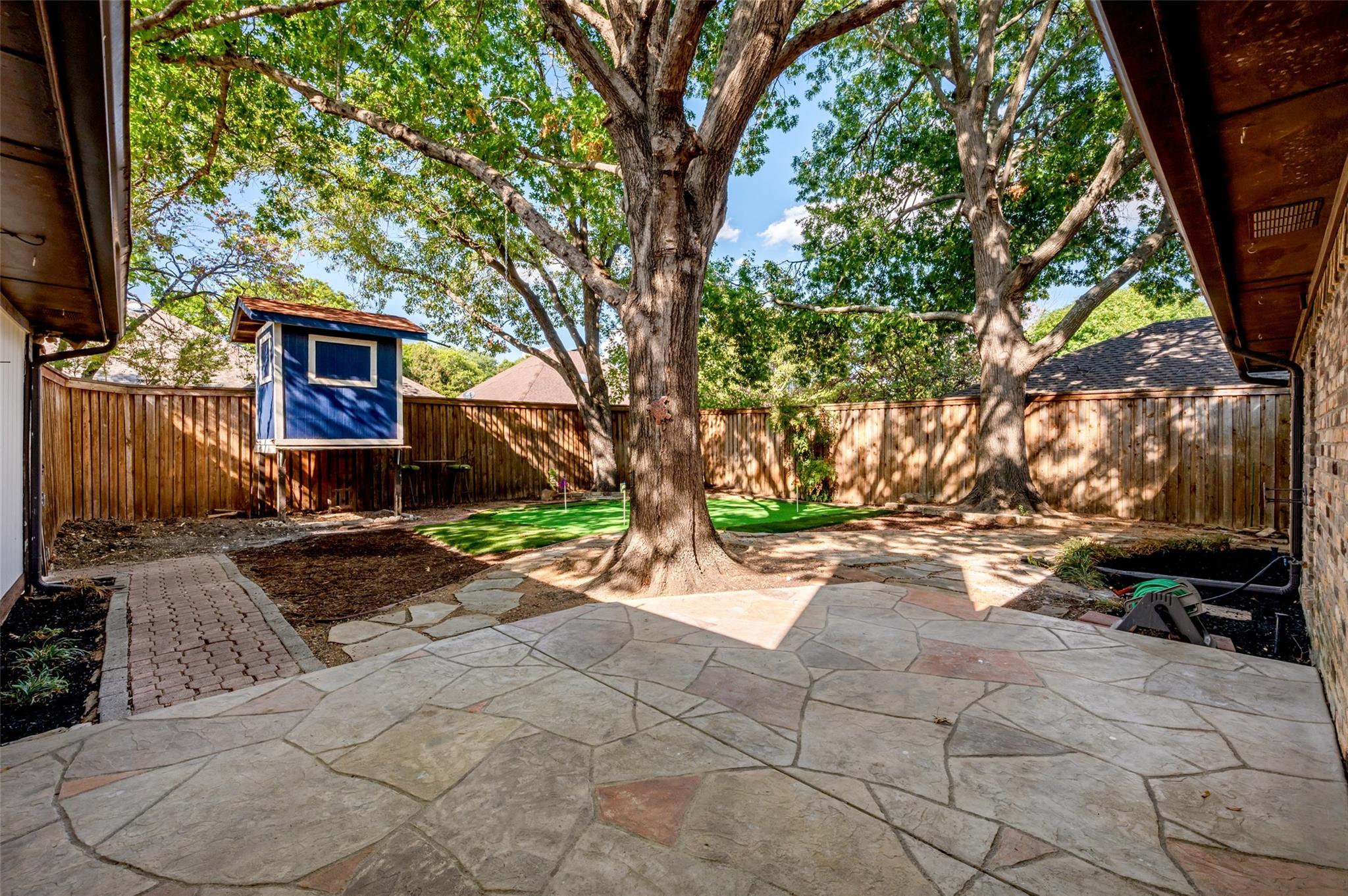 main property photo 19