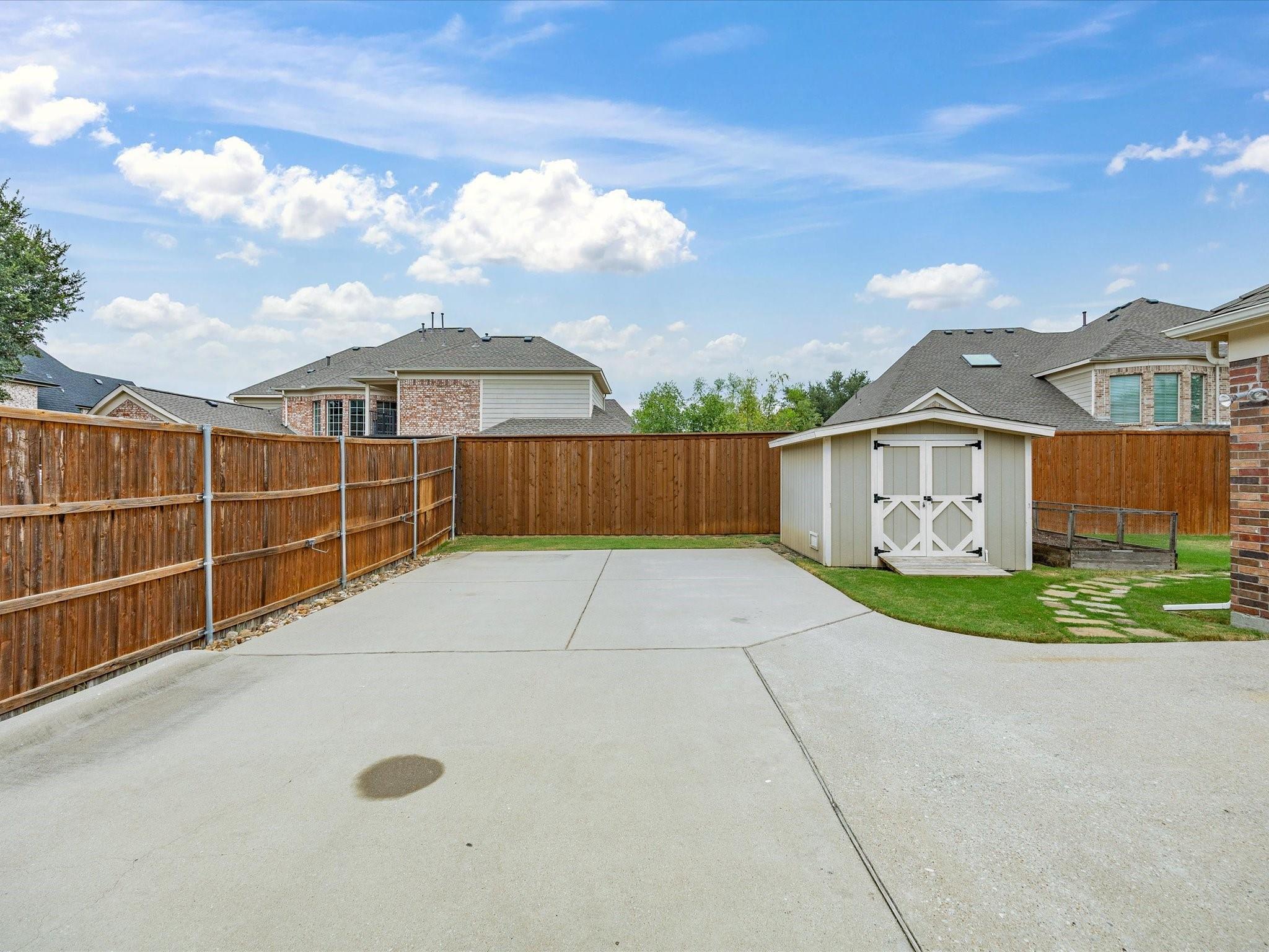 main property photo 38
