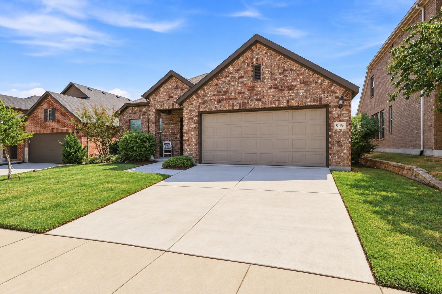 main property photo 3