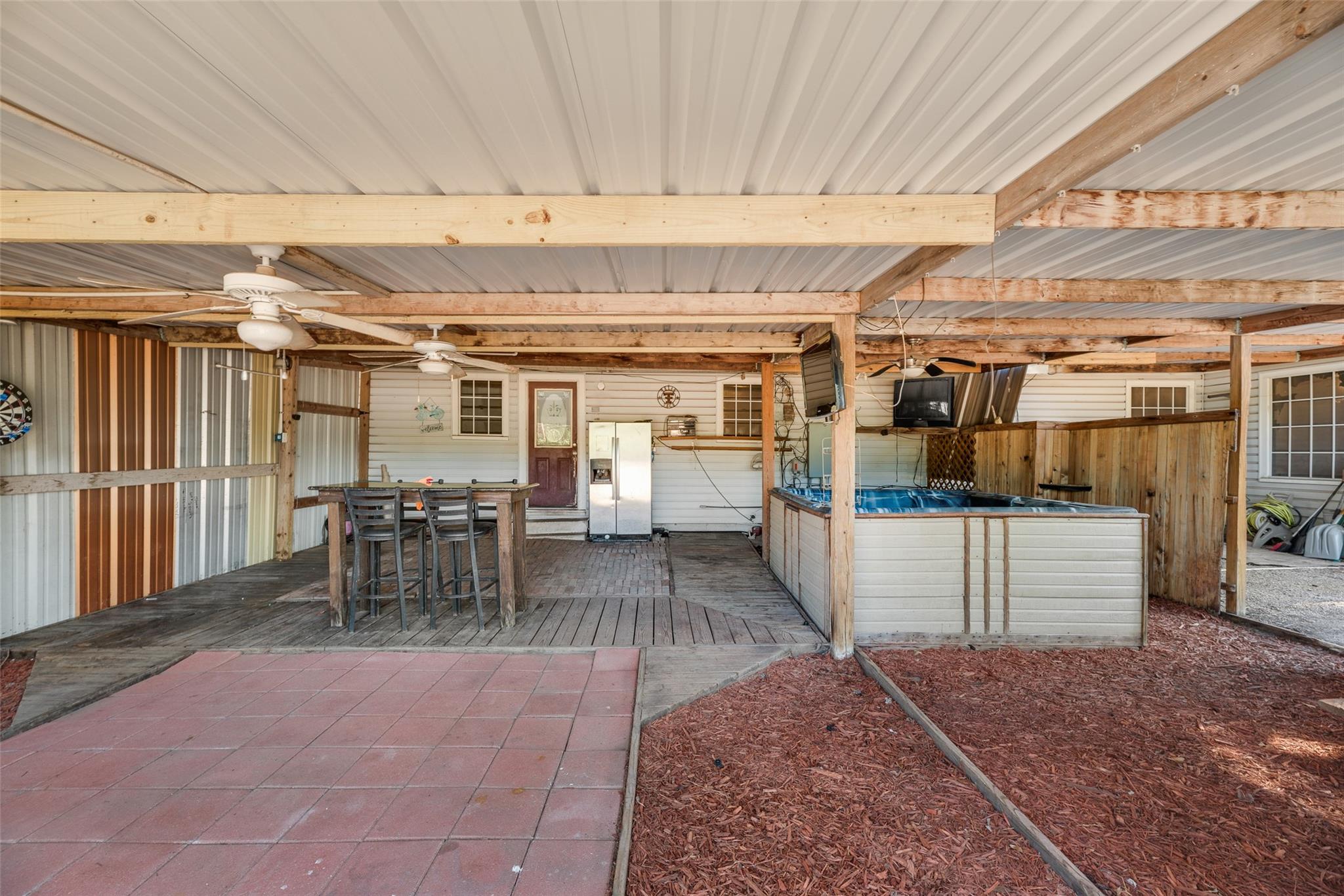 main property photo 26