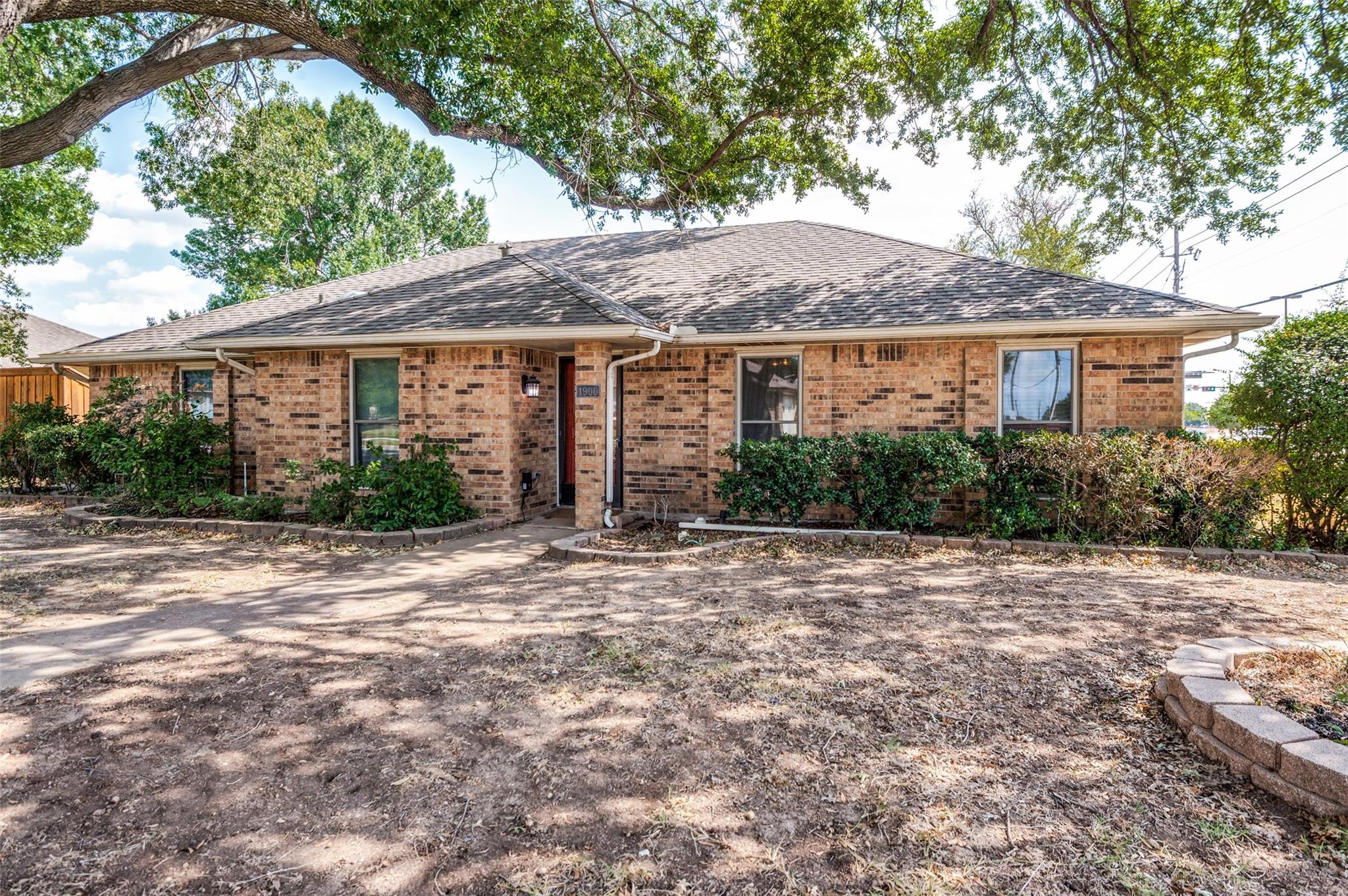 main property photo 24