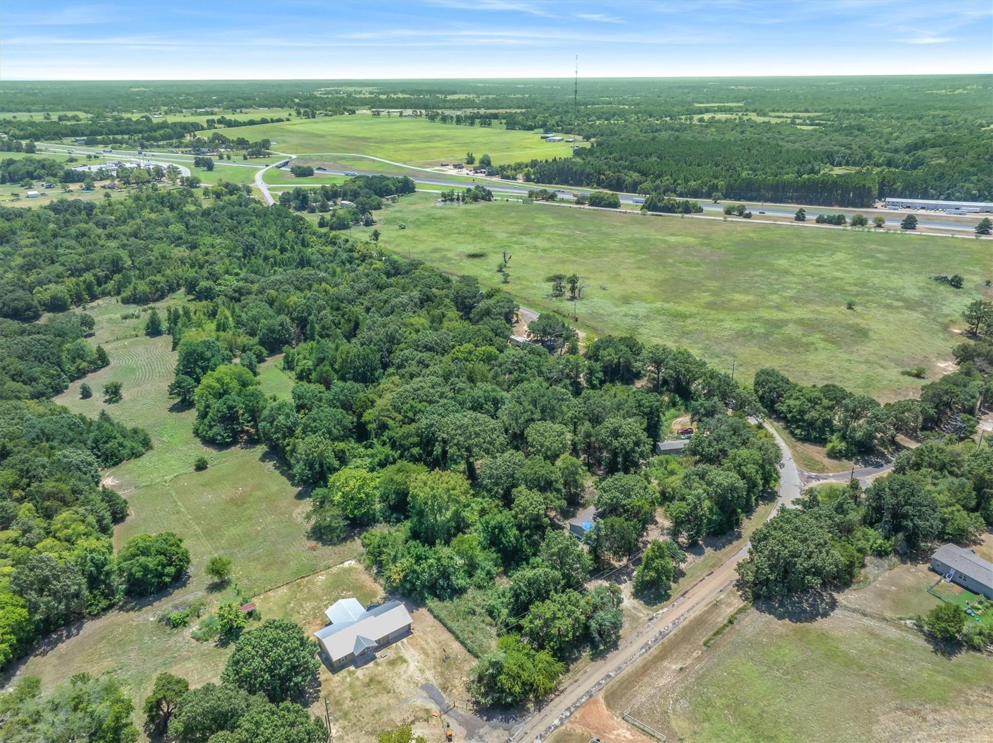 main property photo 7