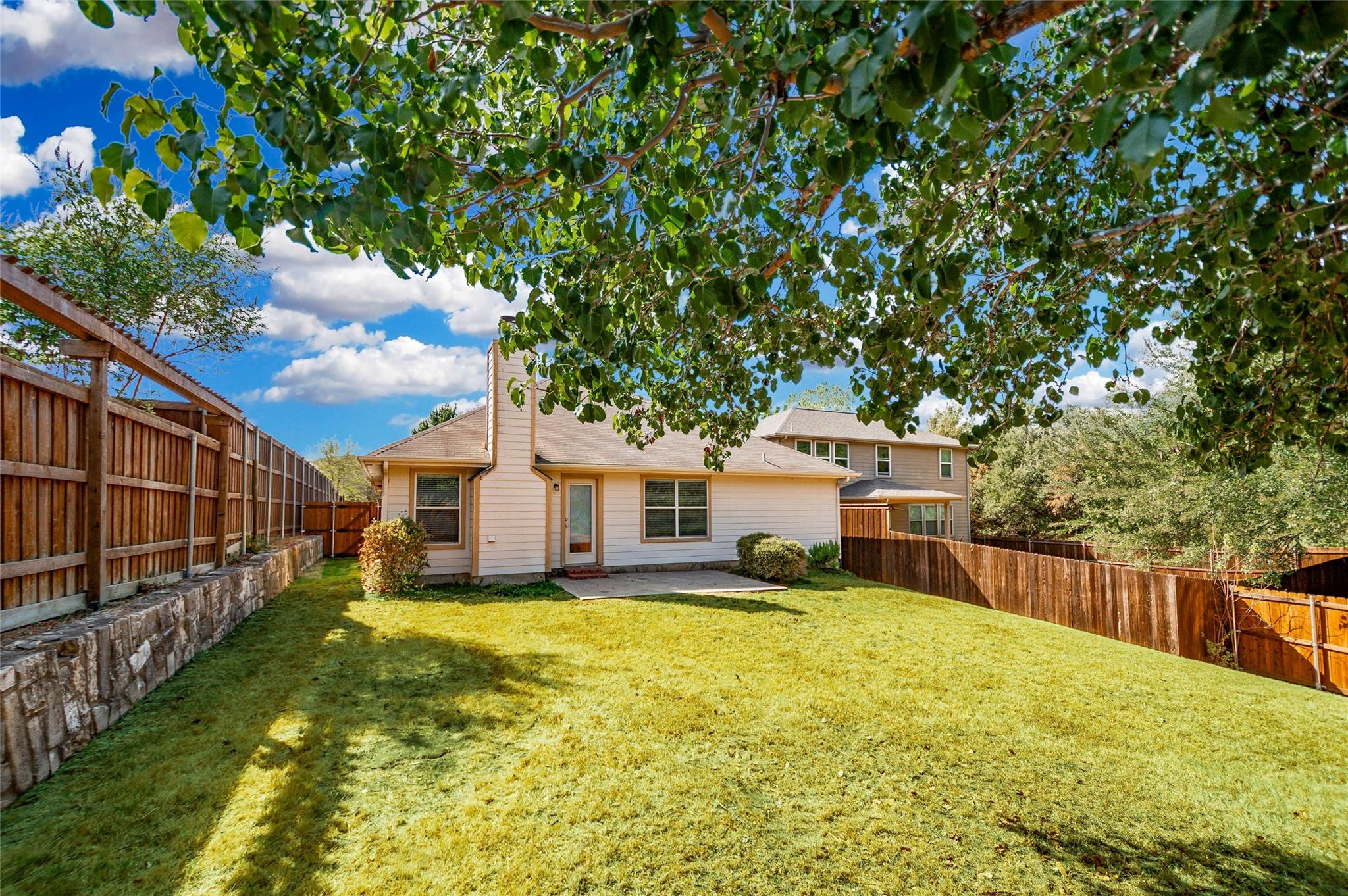 main property photo 27