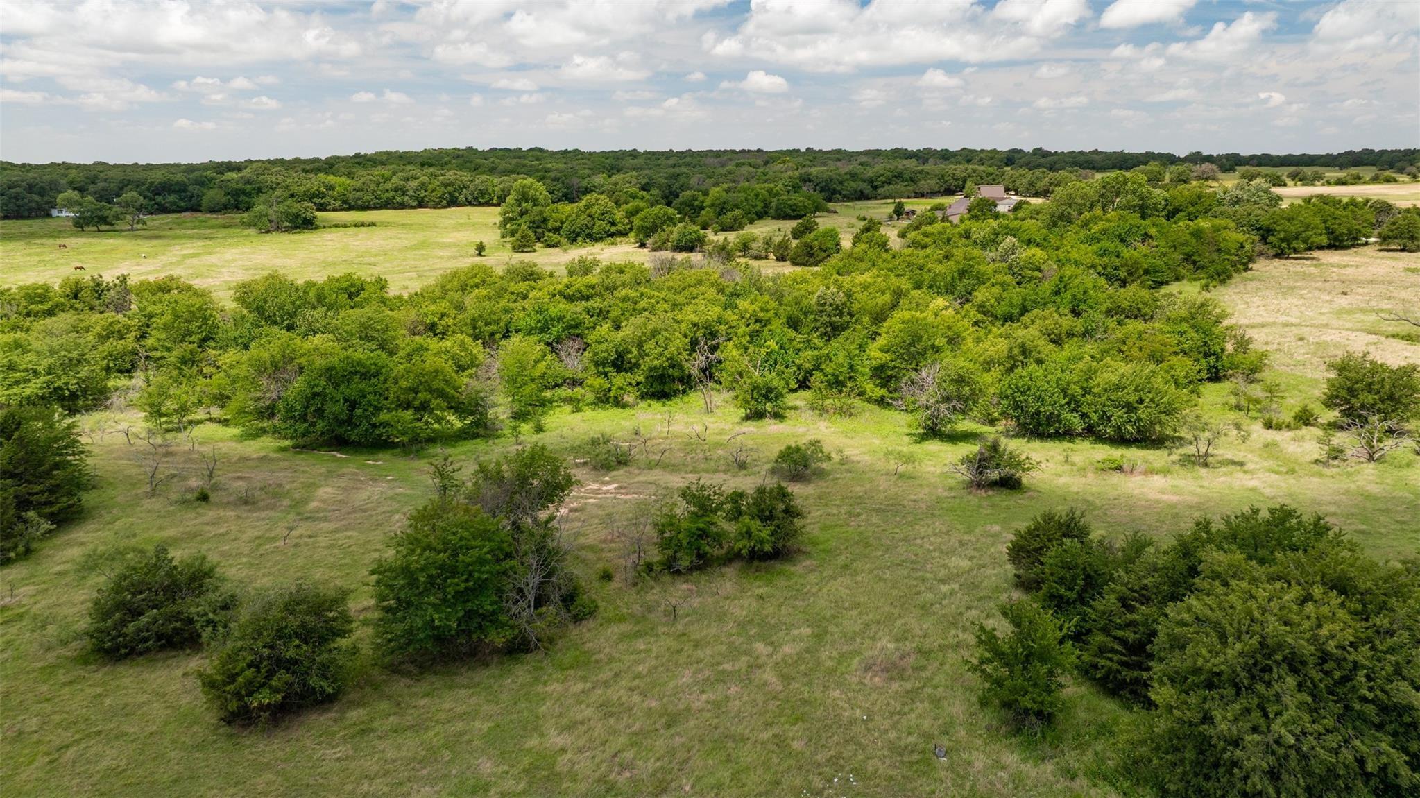 main property photo 10