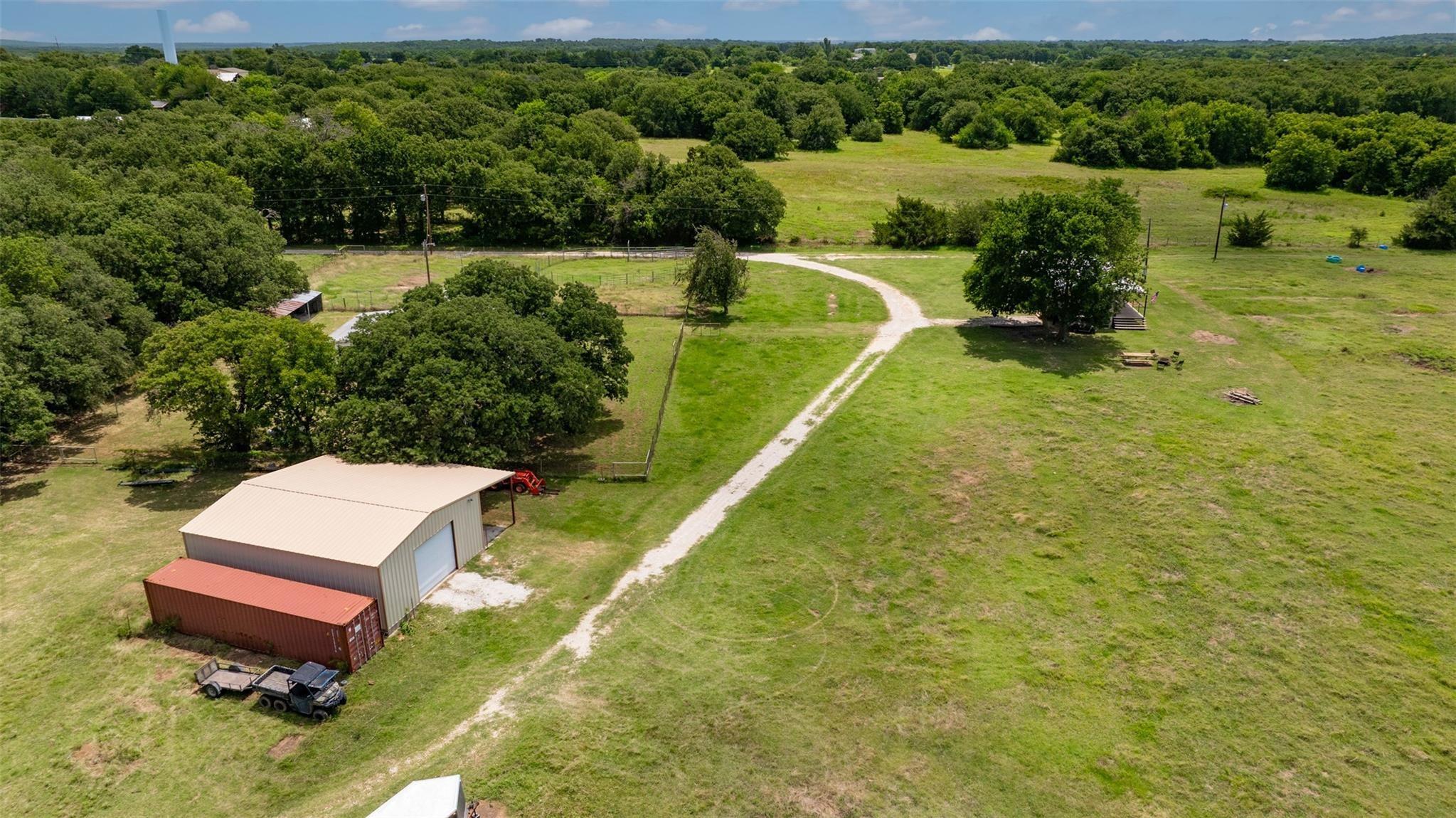 main property photo 11