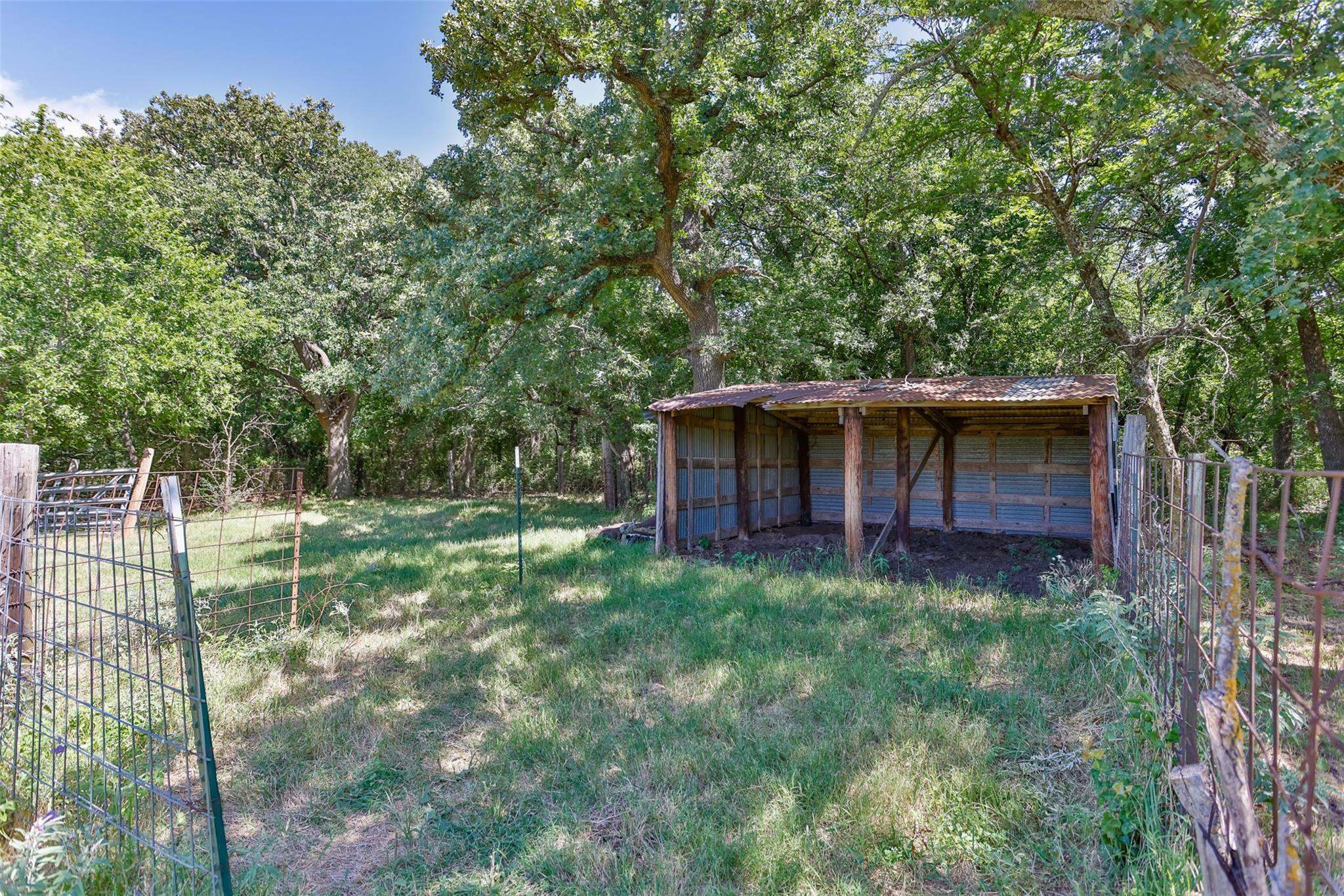 main property photo 12