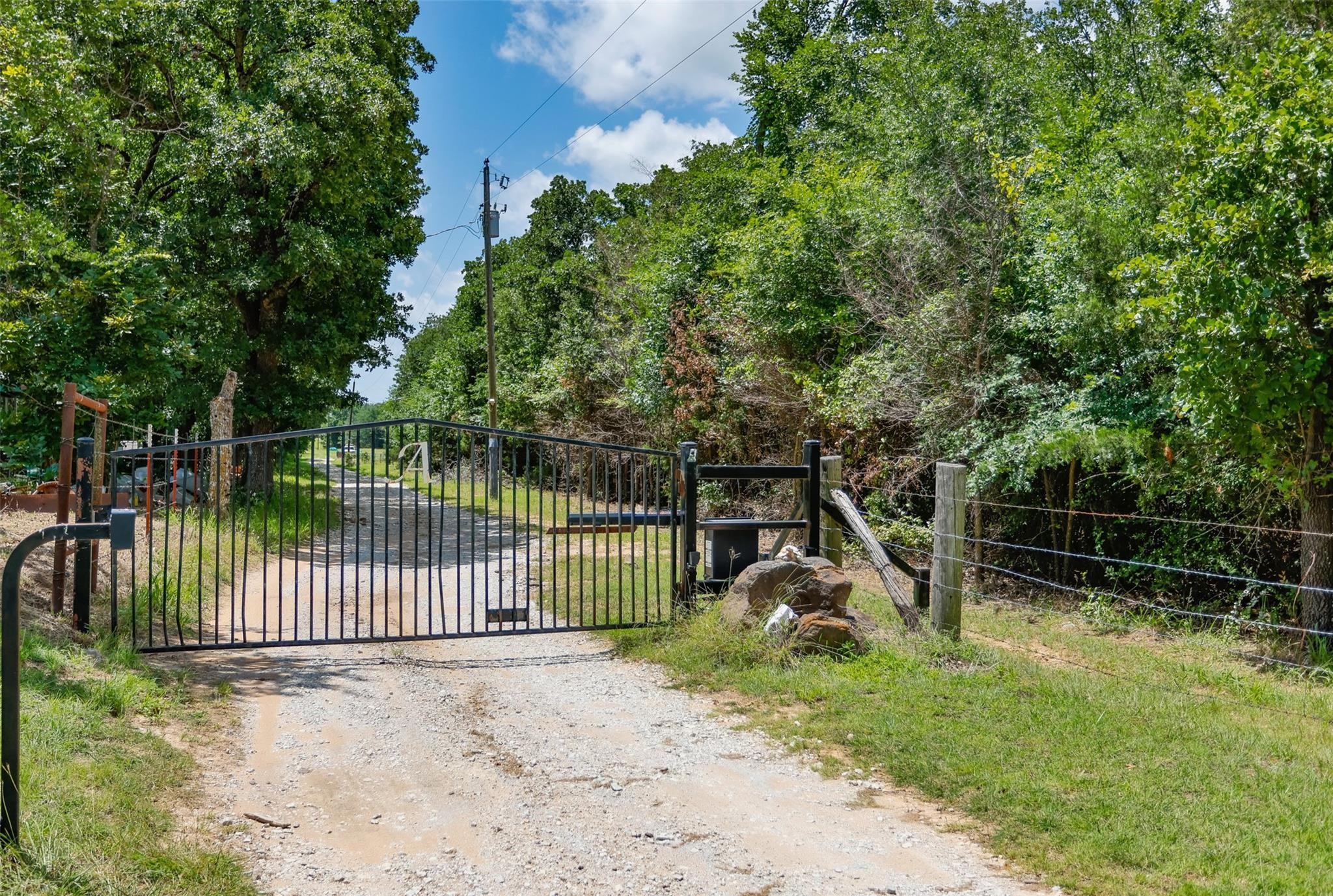 main property photo 26