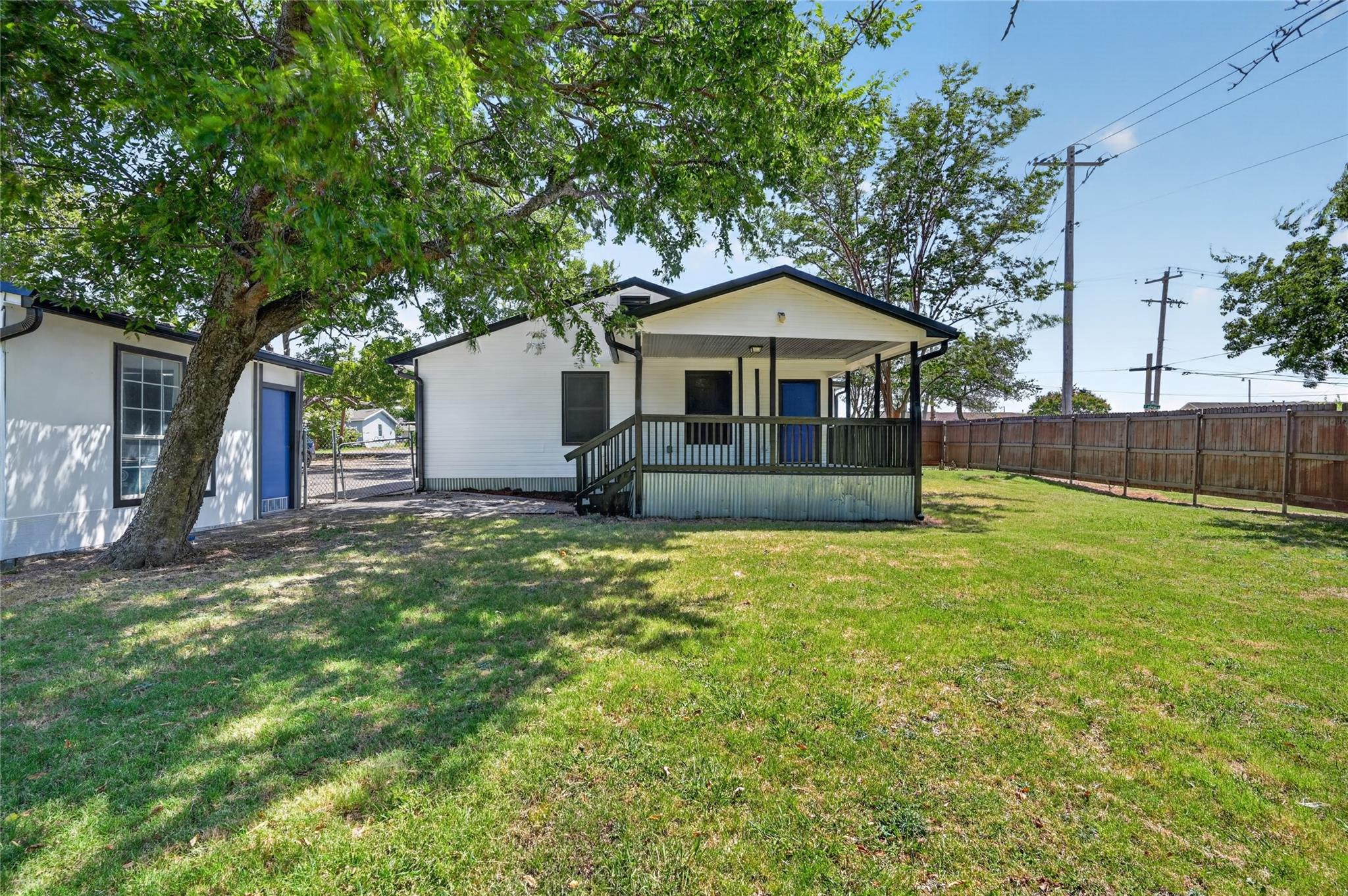 main property photo 25