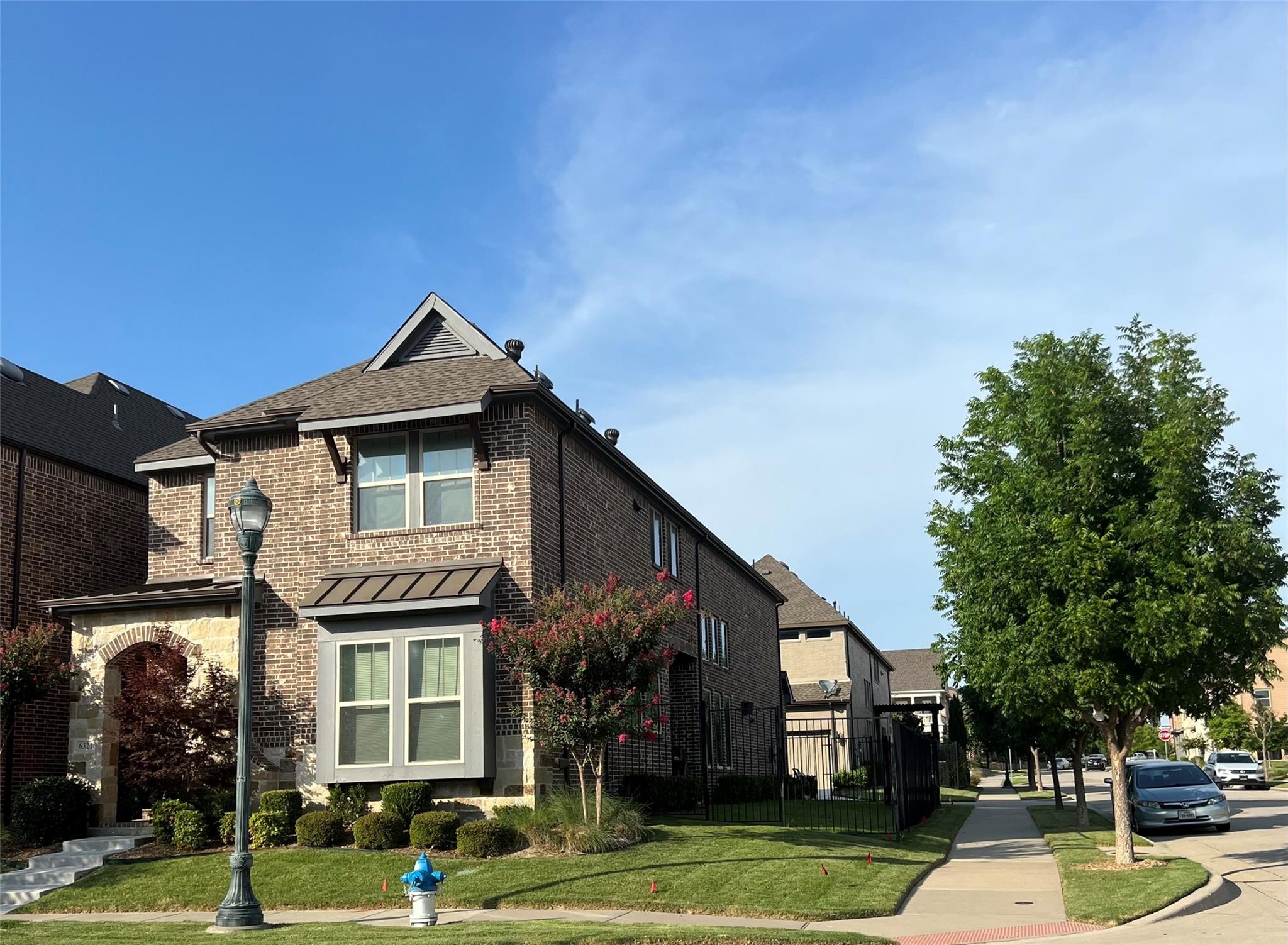 main property photo 23