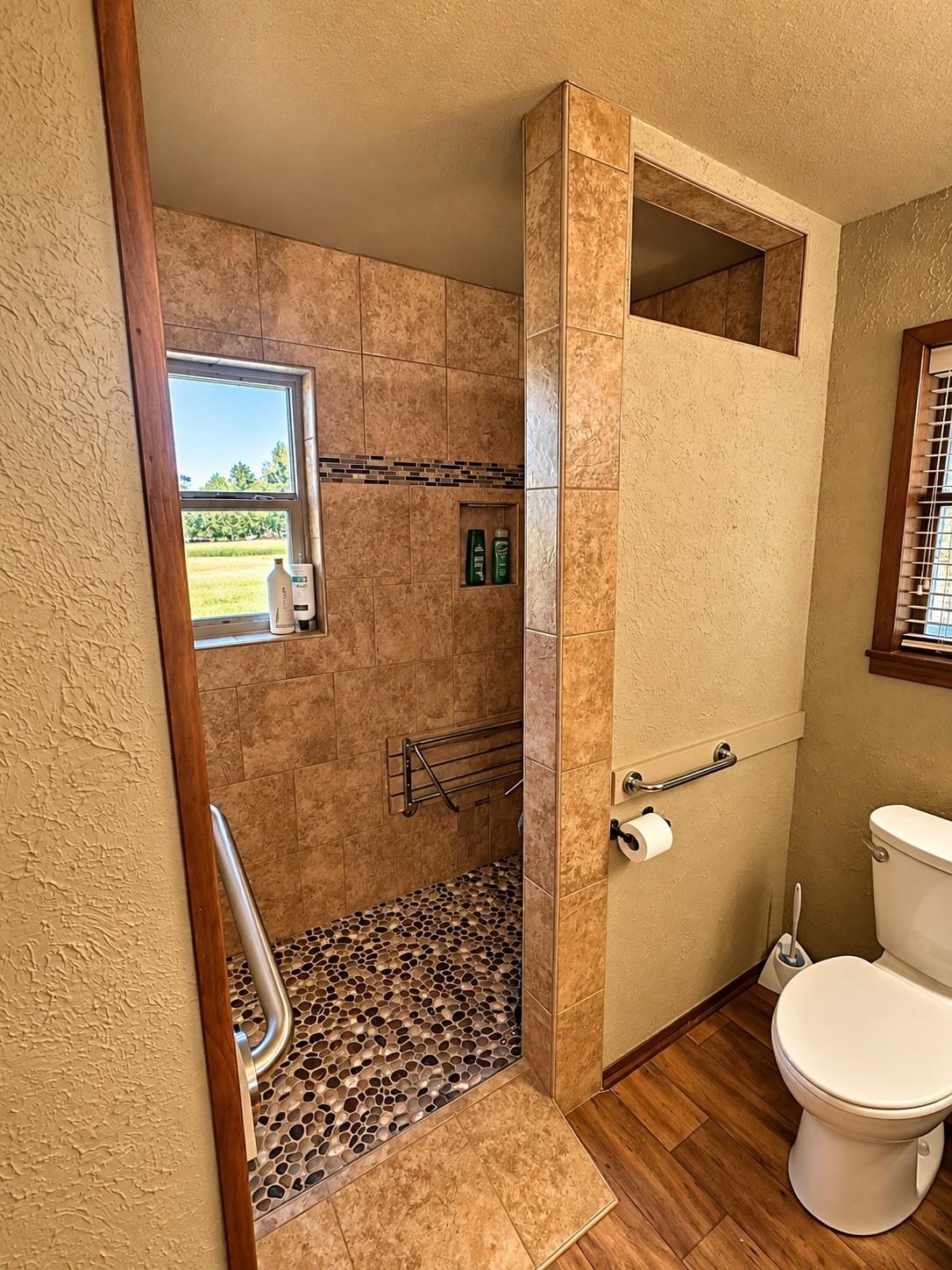 main property photo 11