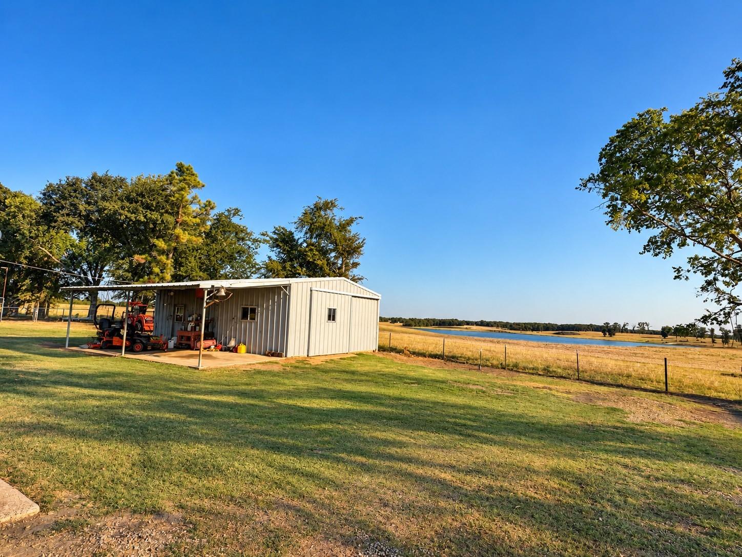 main property photo 18