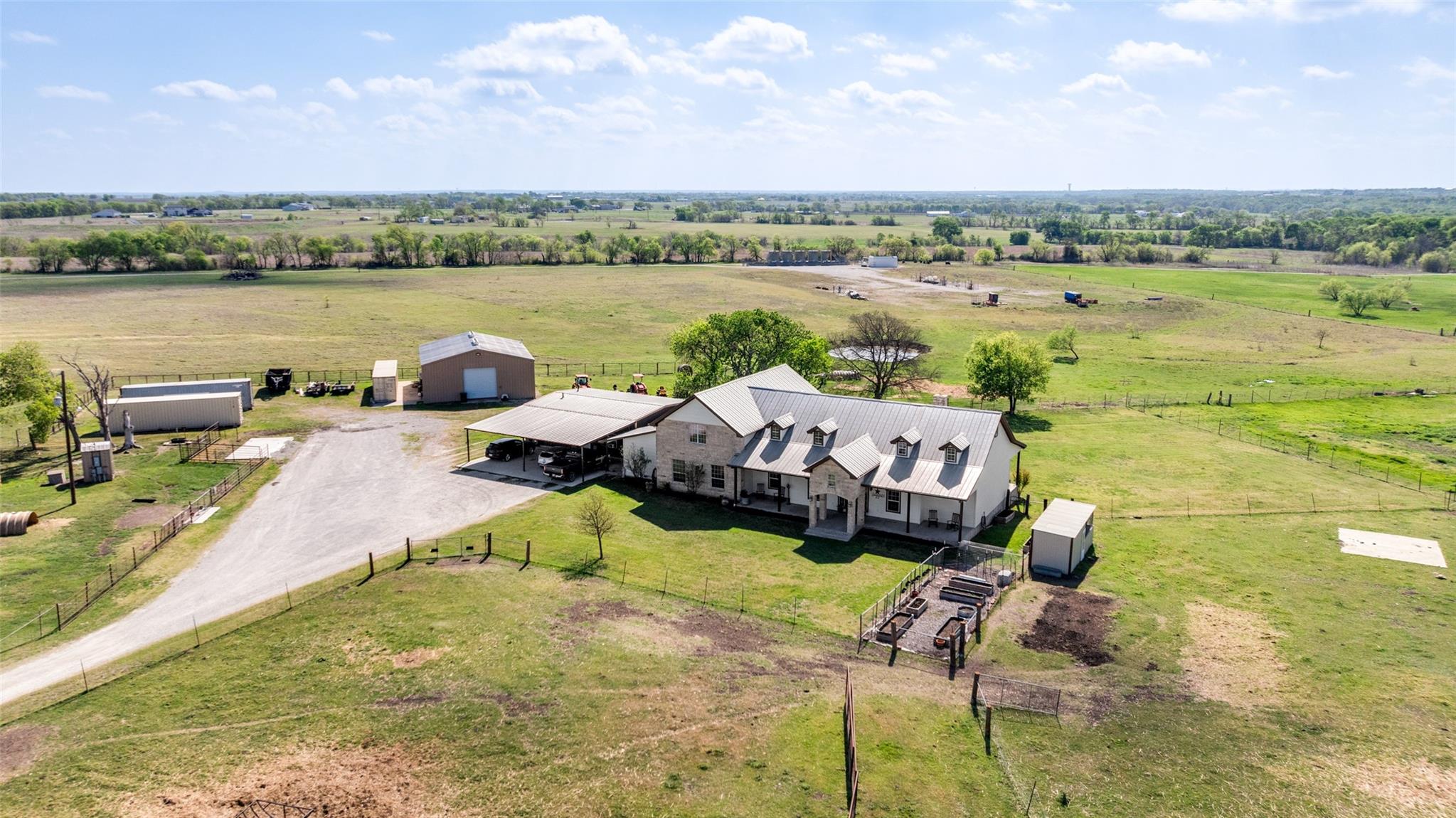 main property photo 35