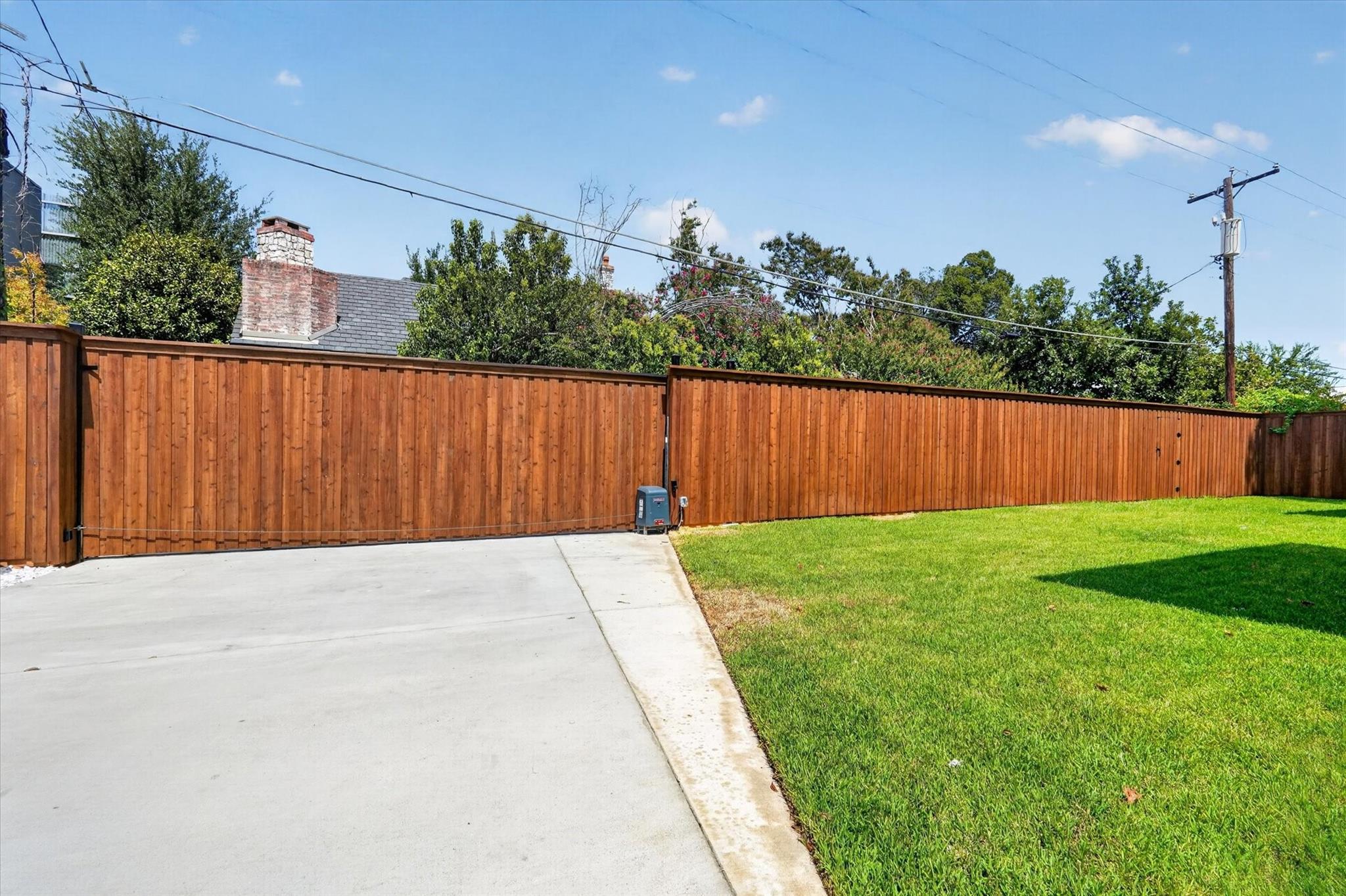 main property photo 38