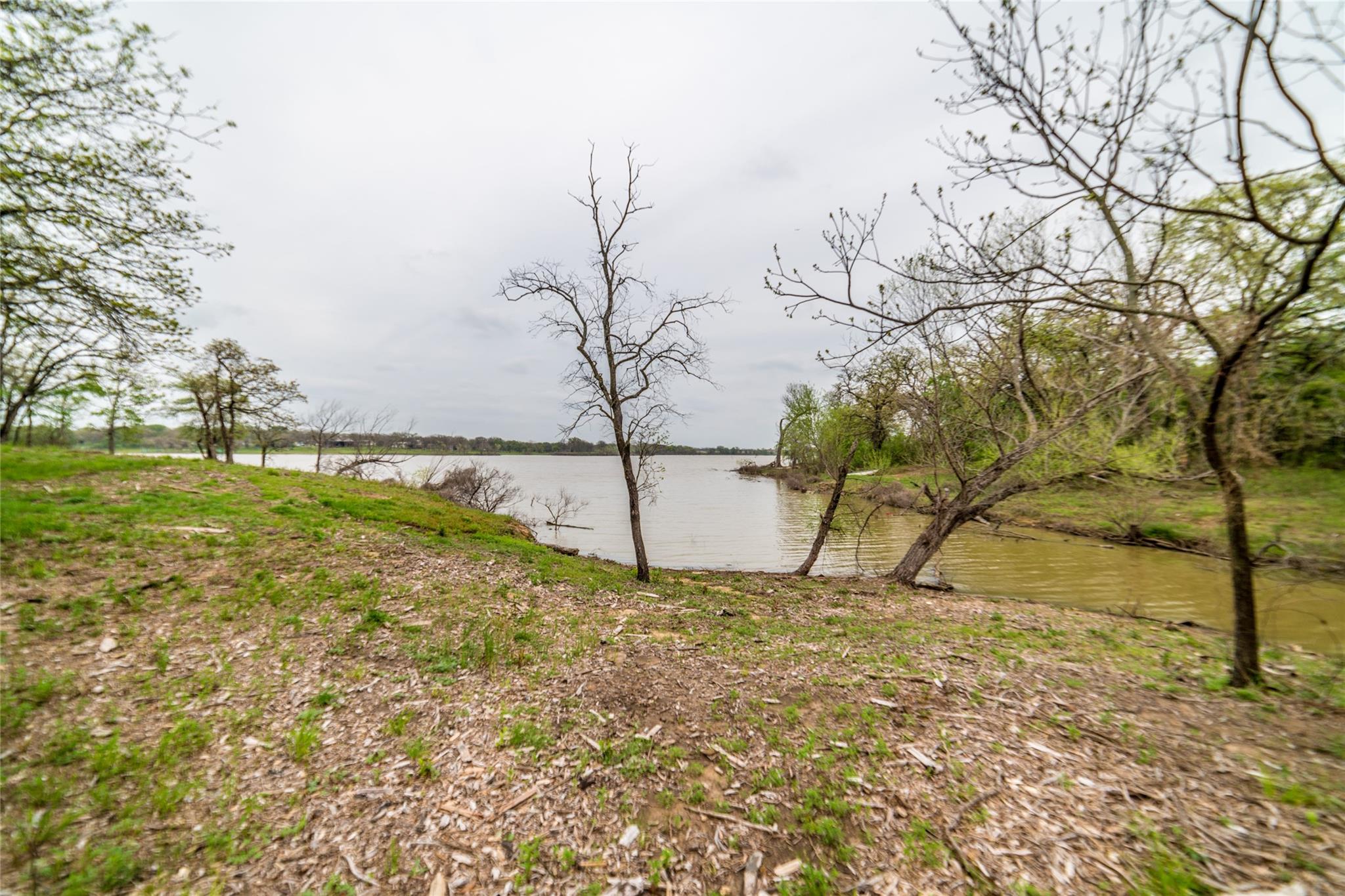 main property photo 16