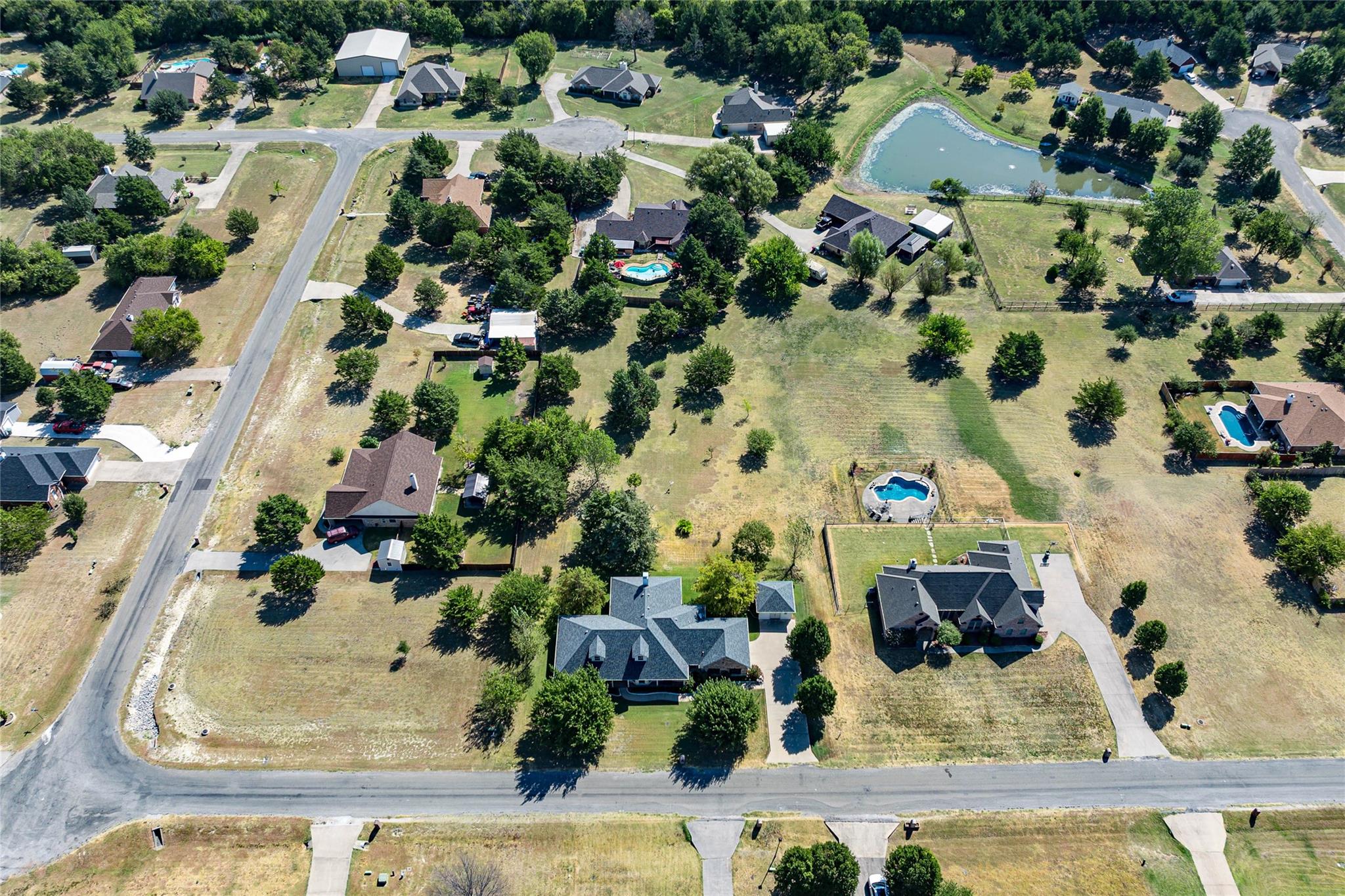 main property photo 37