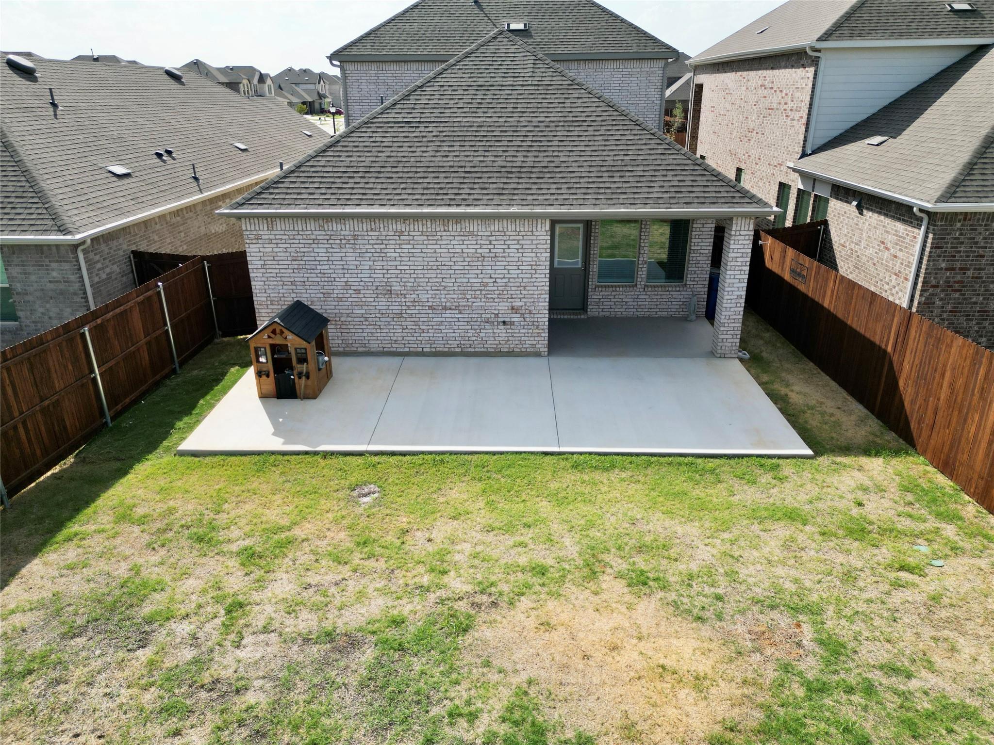 main property photo 38