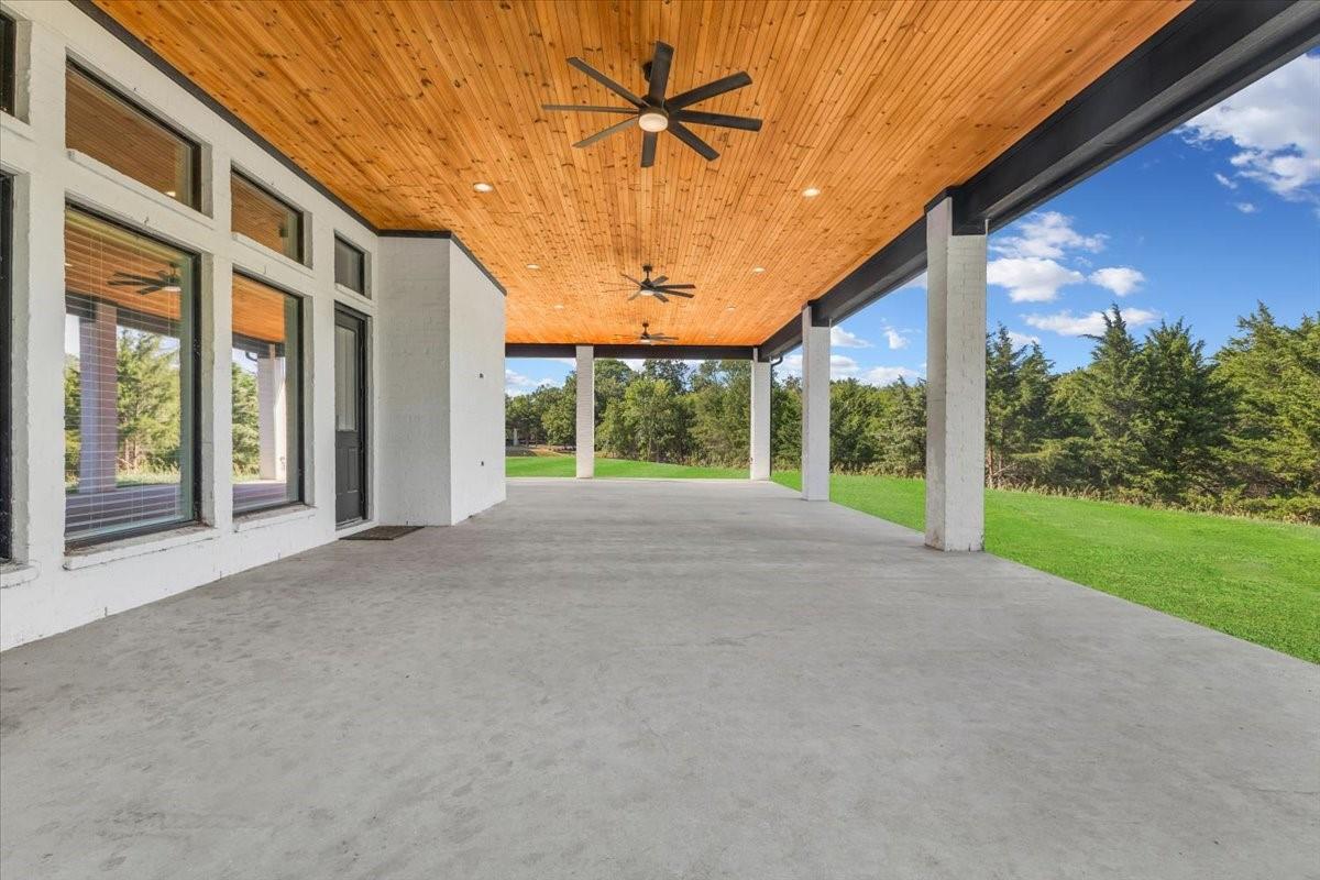 main property photo 36