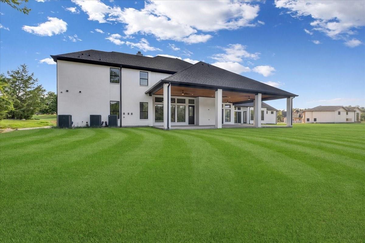 main property photo 37