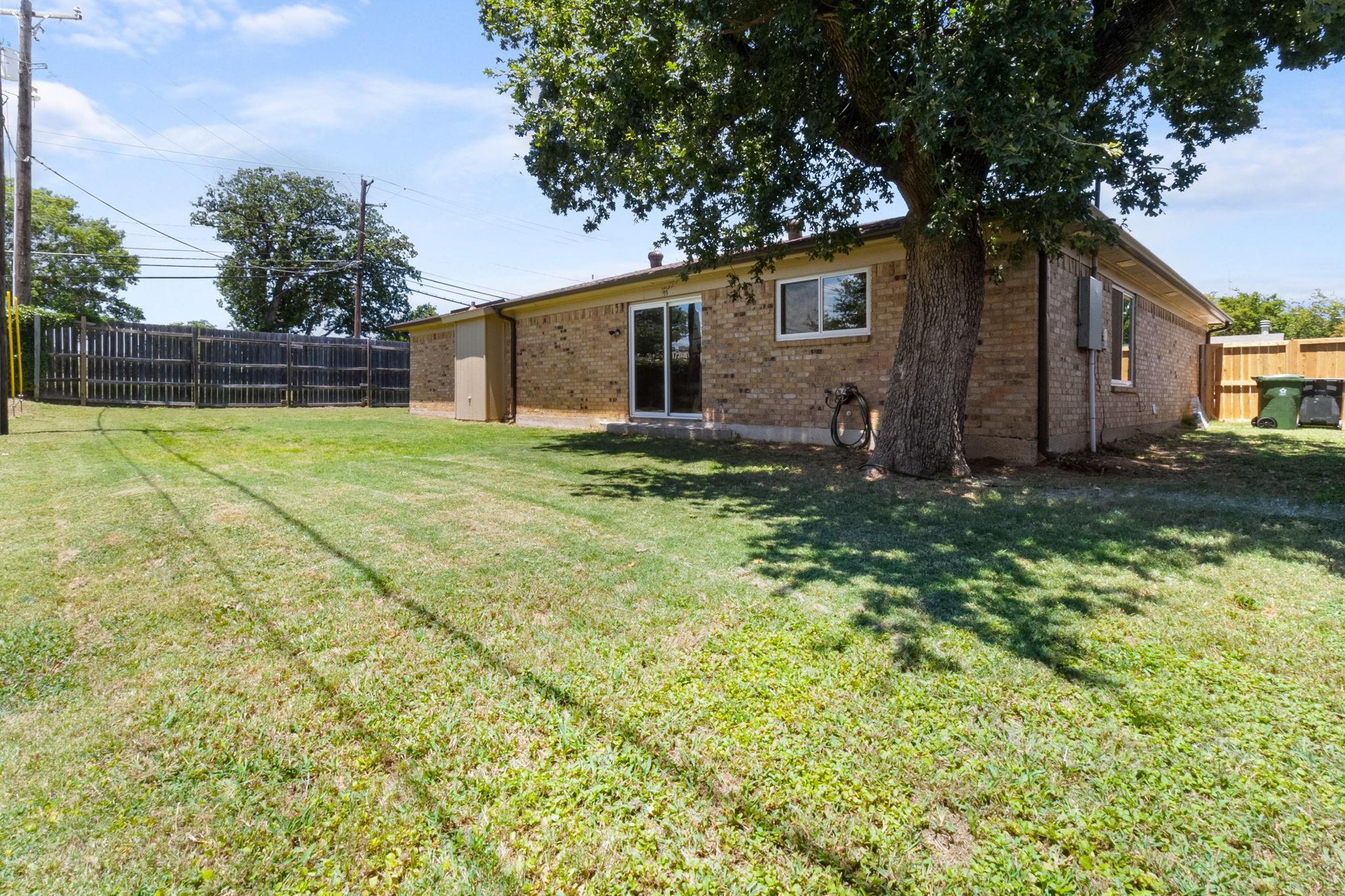 main property photo 33