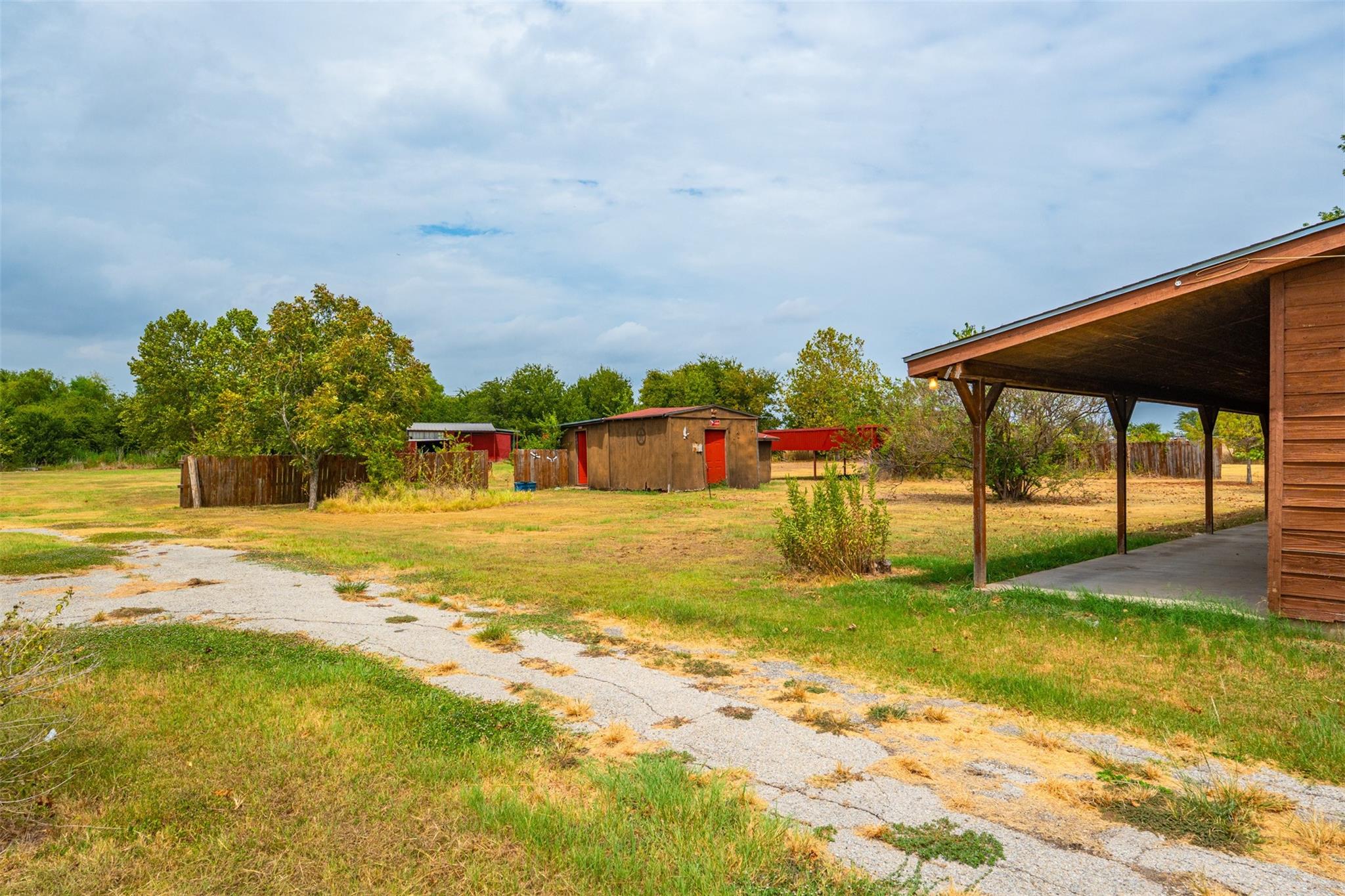main property photo 21