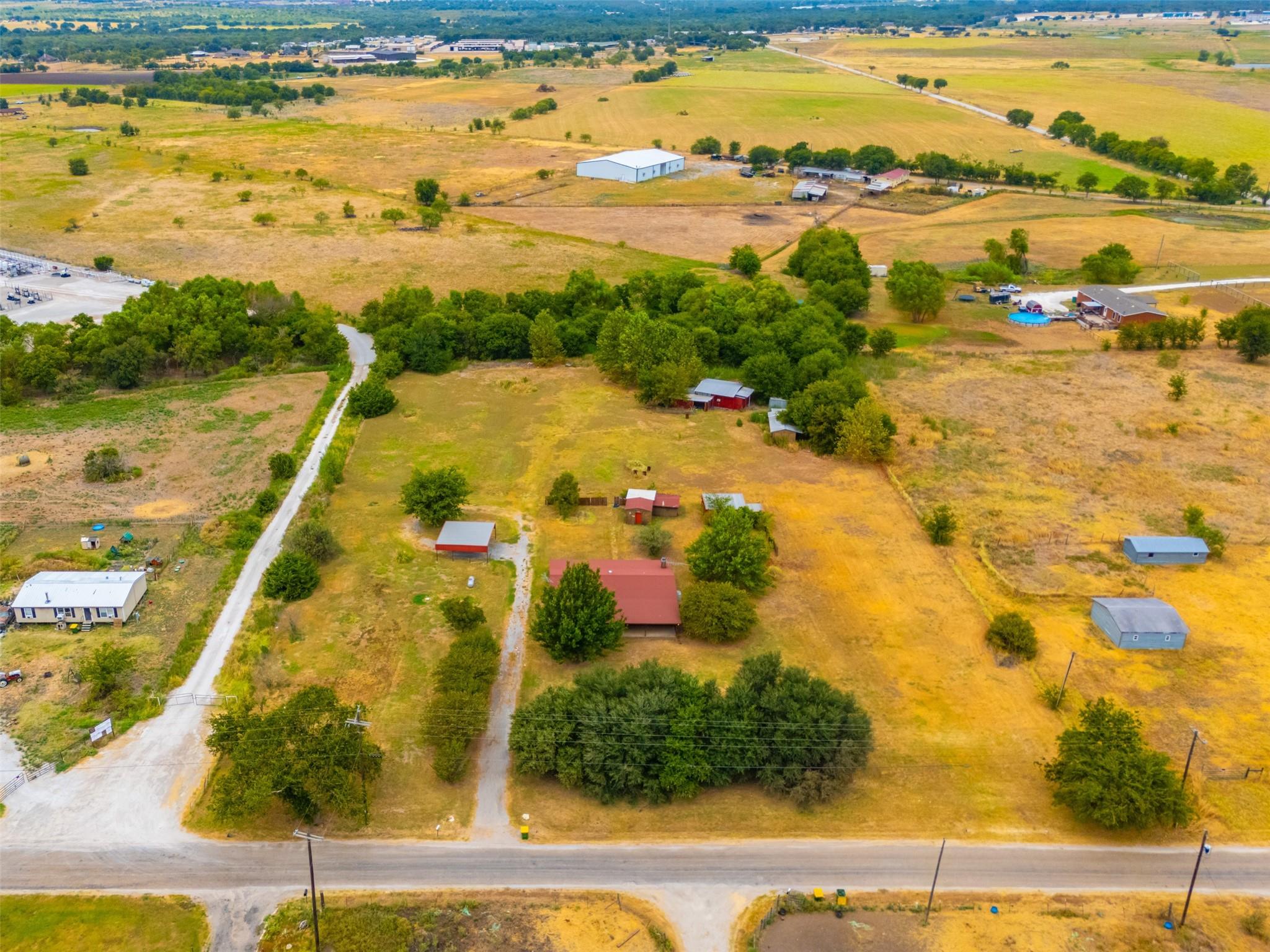 main property photo 23