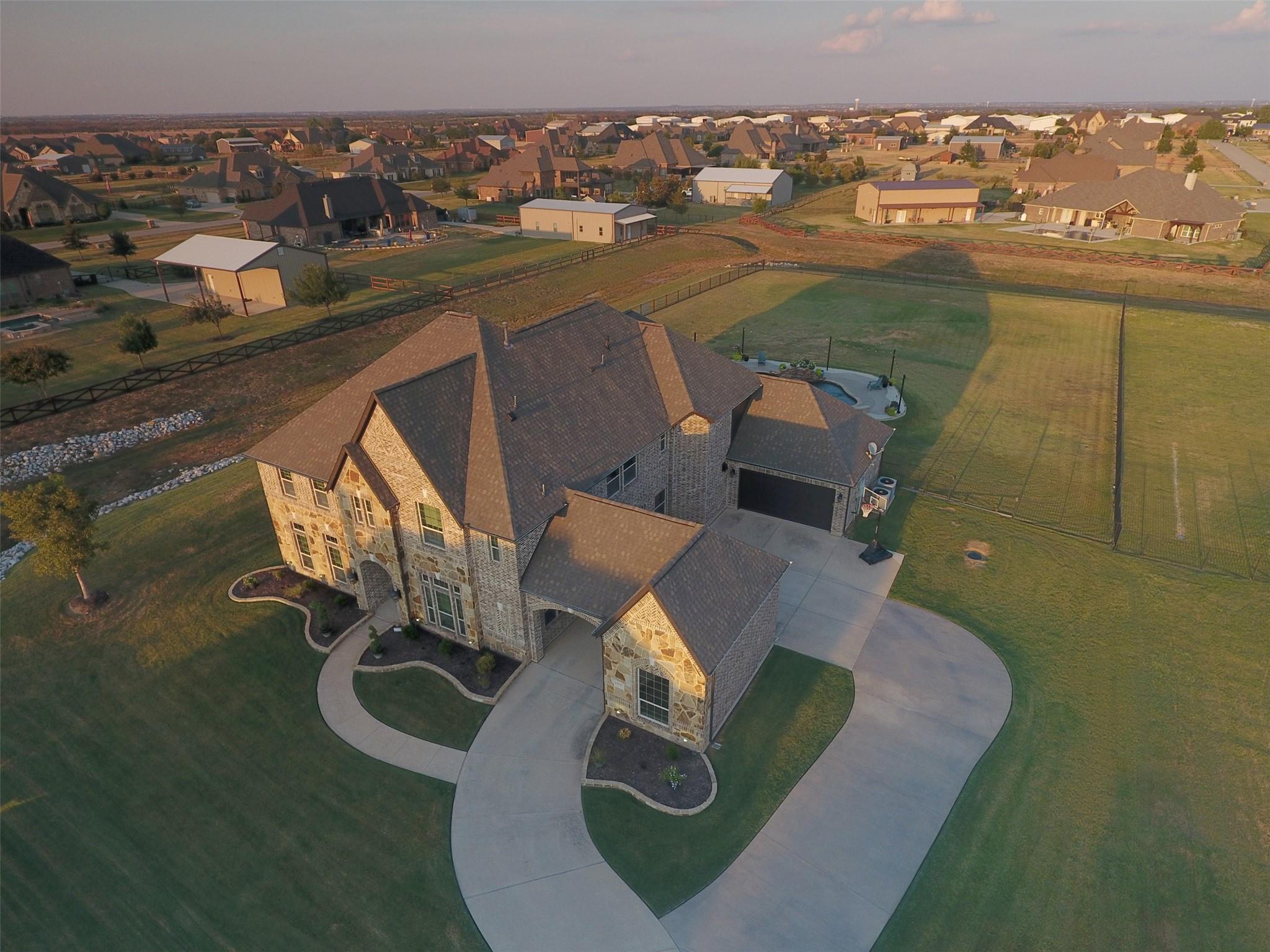 main property photo 3