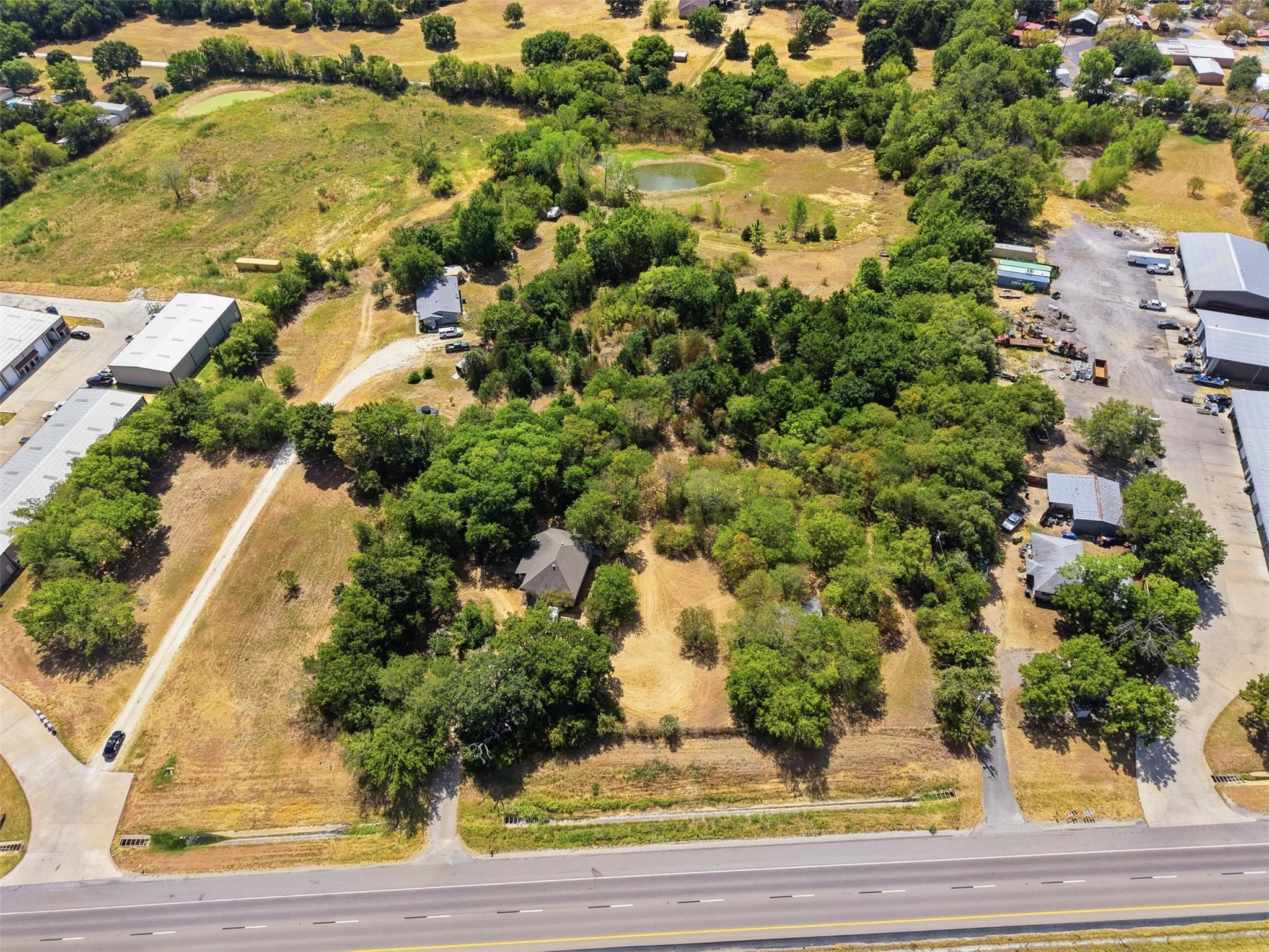 main property photo 3