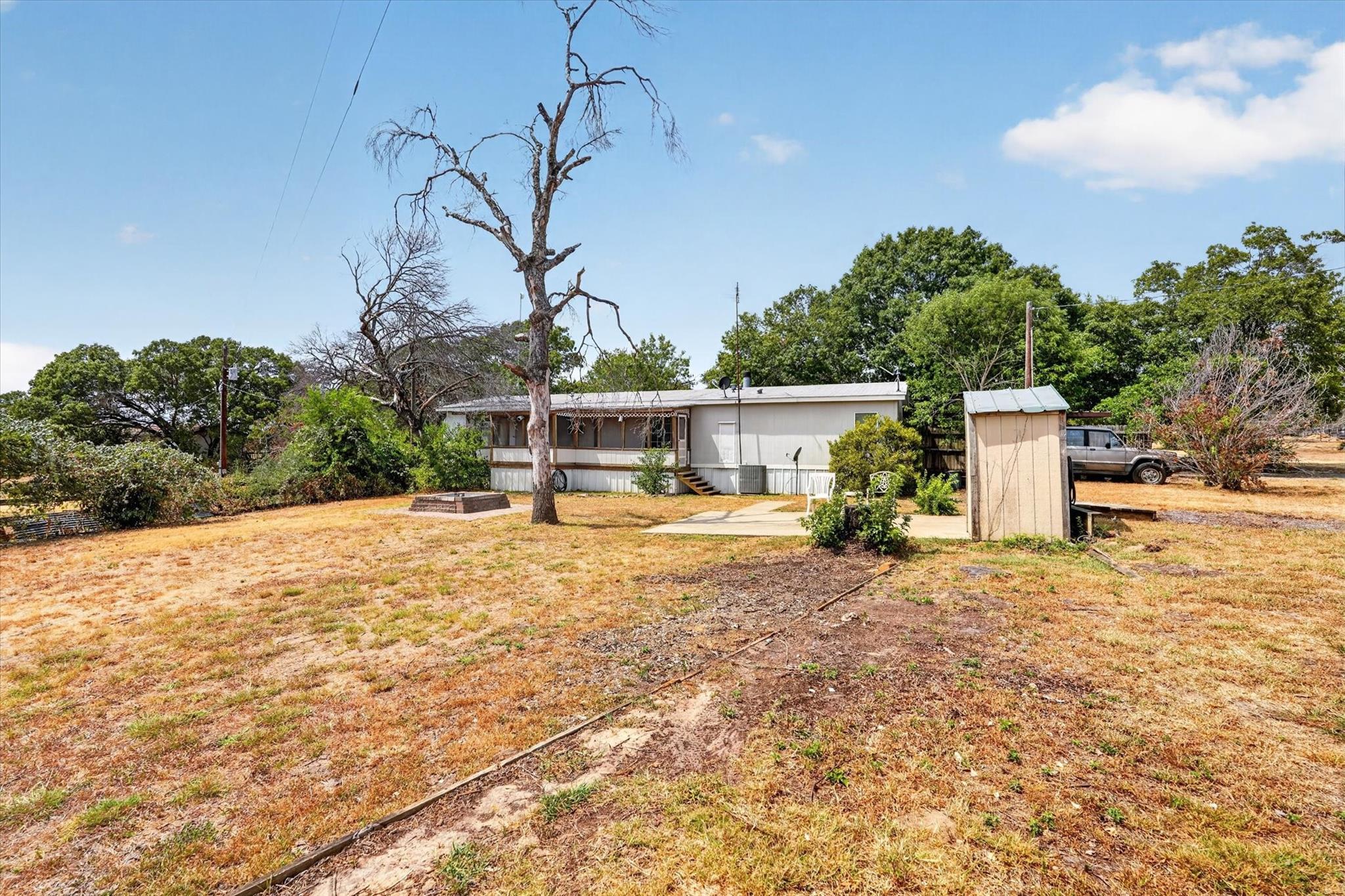 main property photo 33