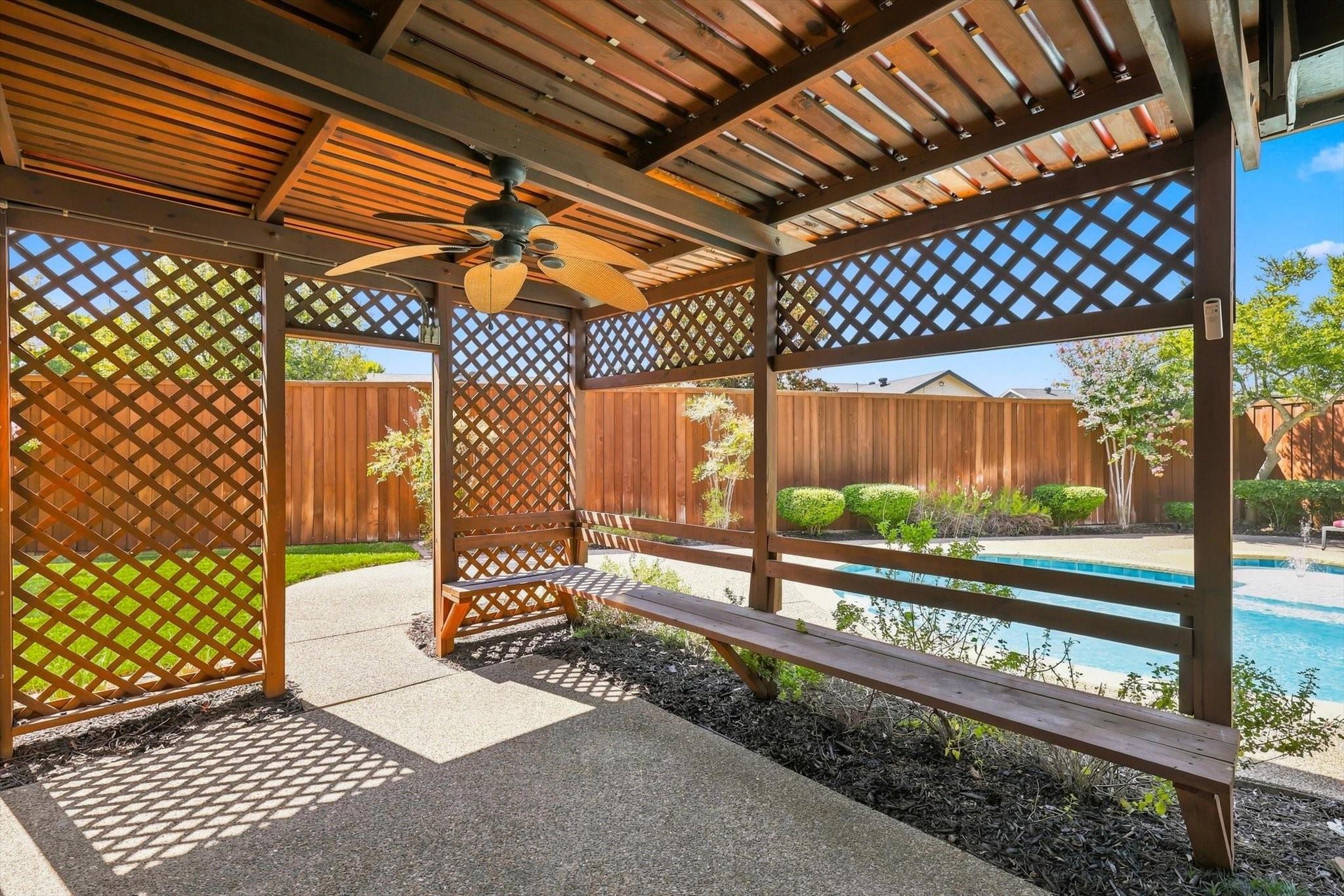 main property photo 30