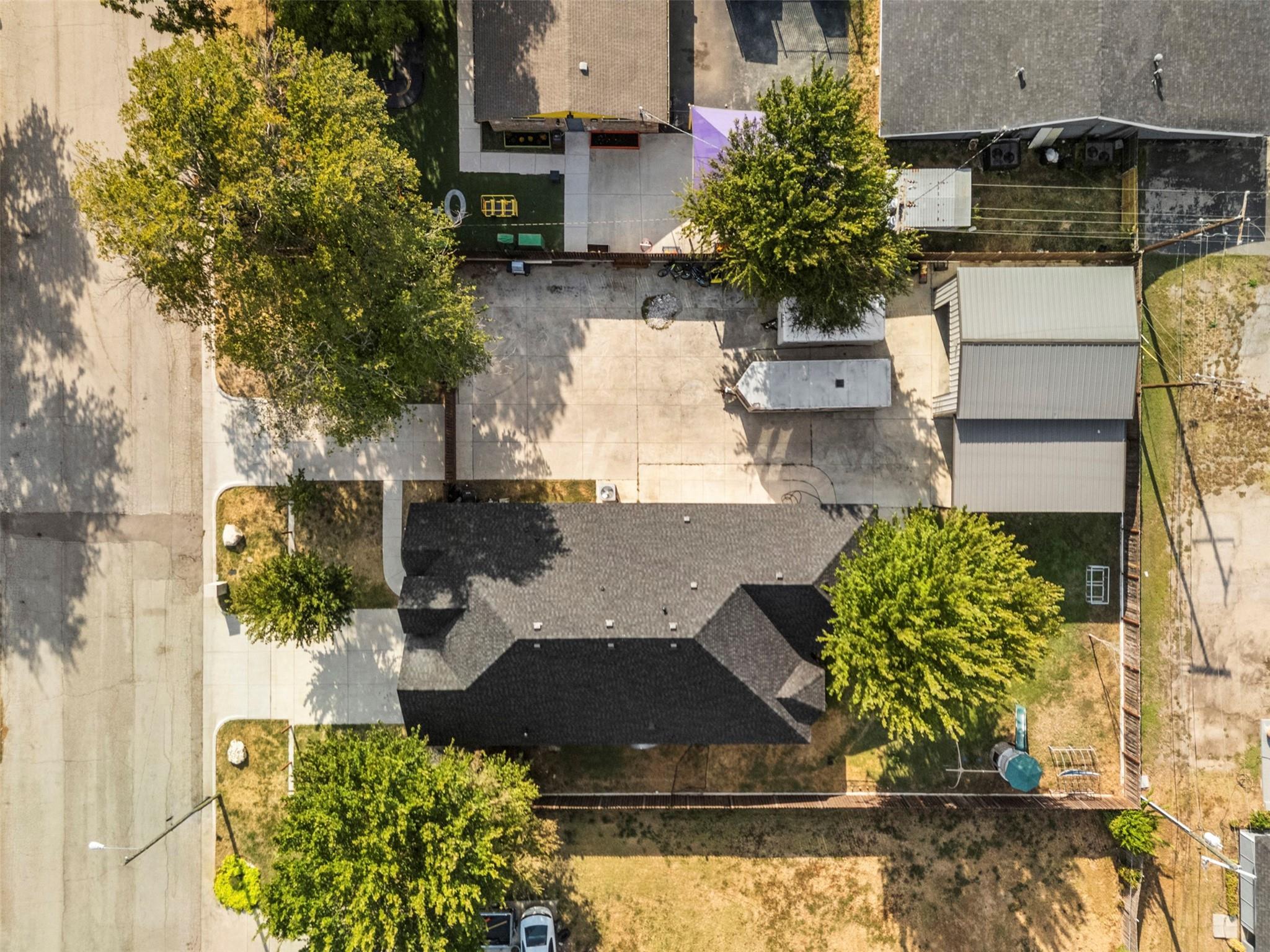 main property photo 38