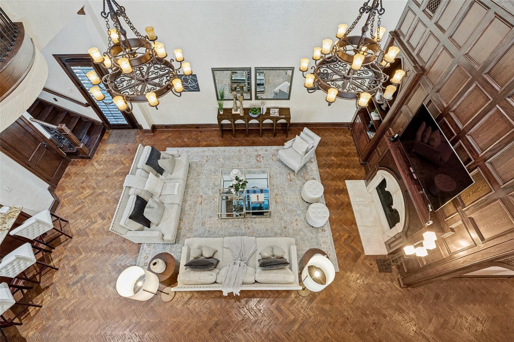 main property photo 11