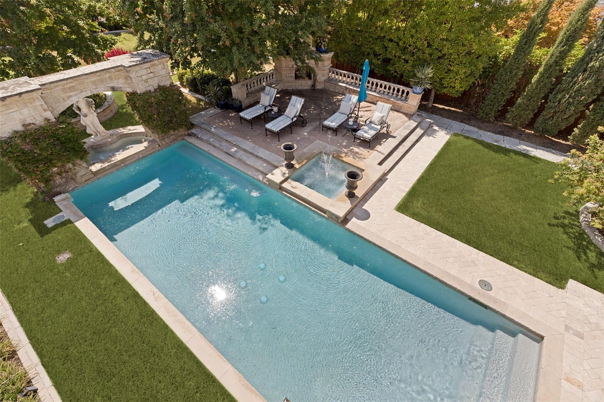 main property photo 26